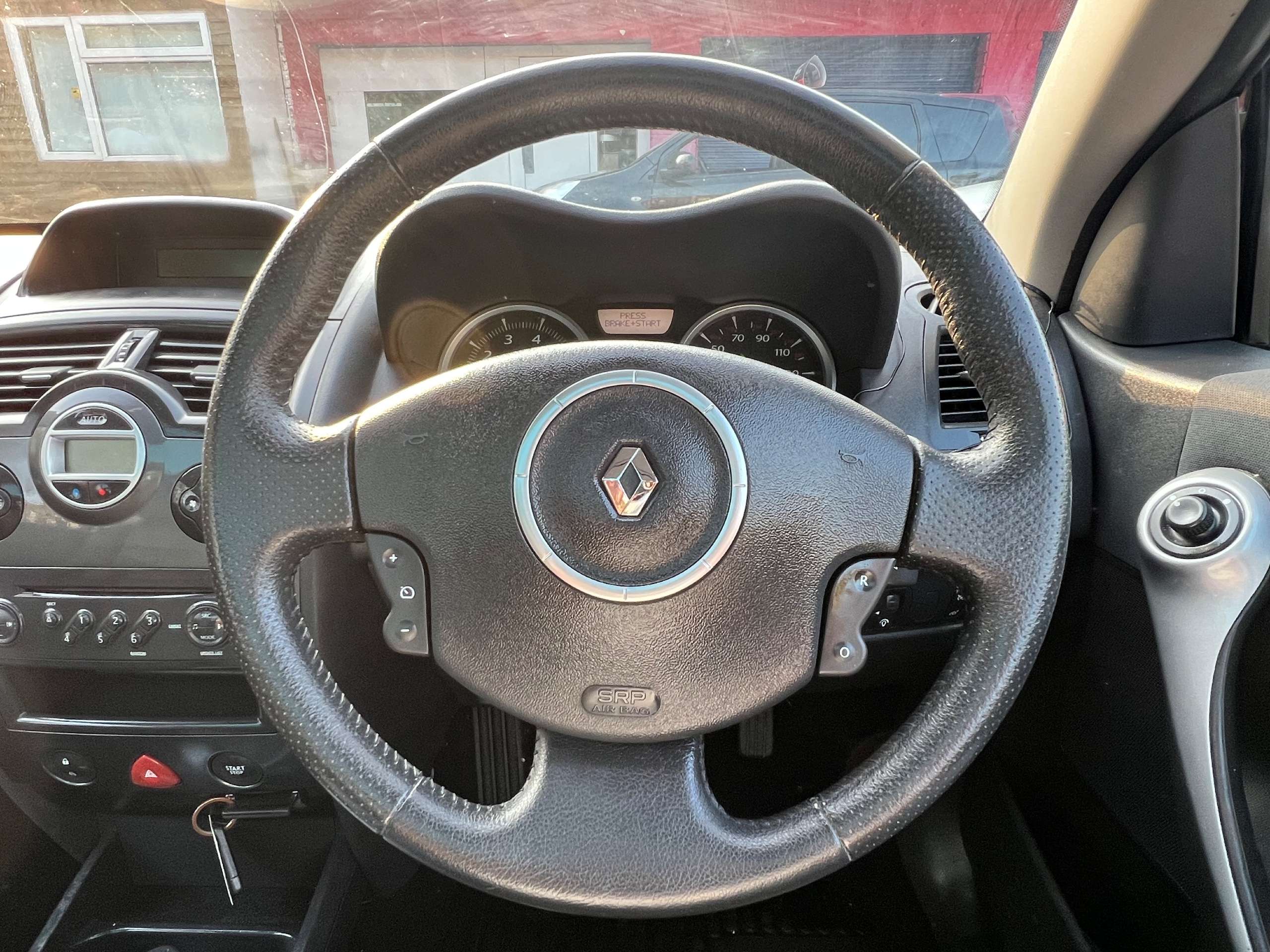 2007 RENAULT MEGANE 2007 RENAULT MEGANE