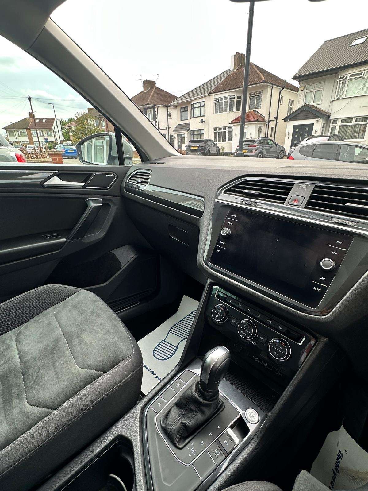 2020 VOLKSWAGEN TIGUAN 2020 VOLKSWAGEN TIGUAN