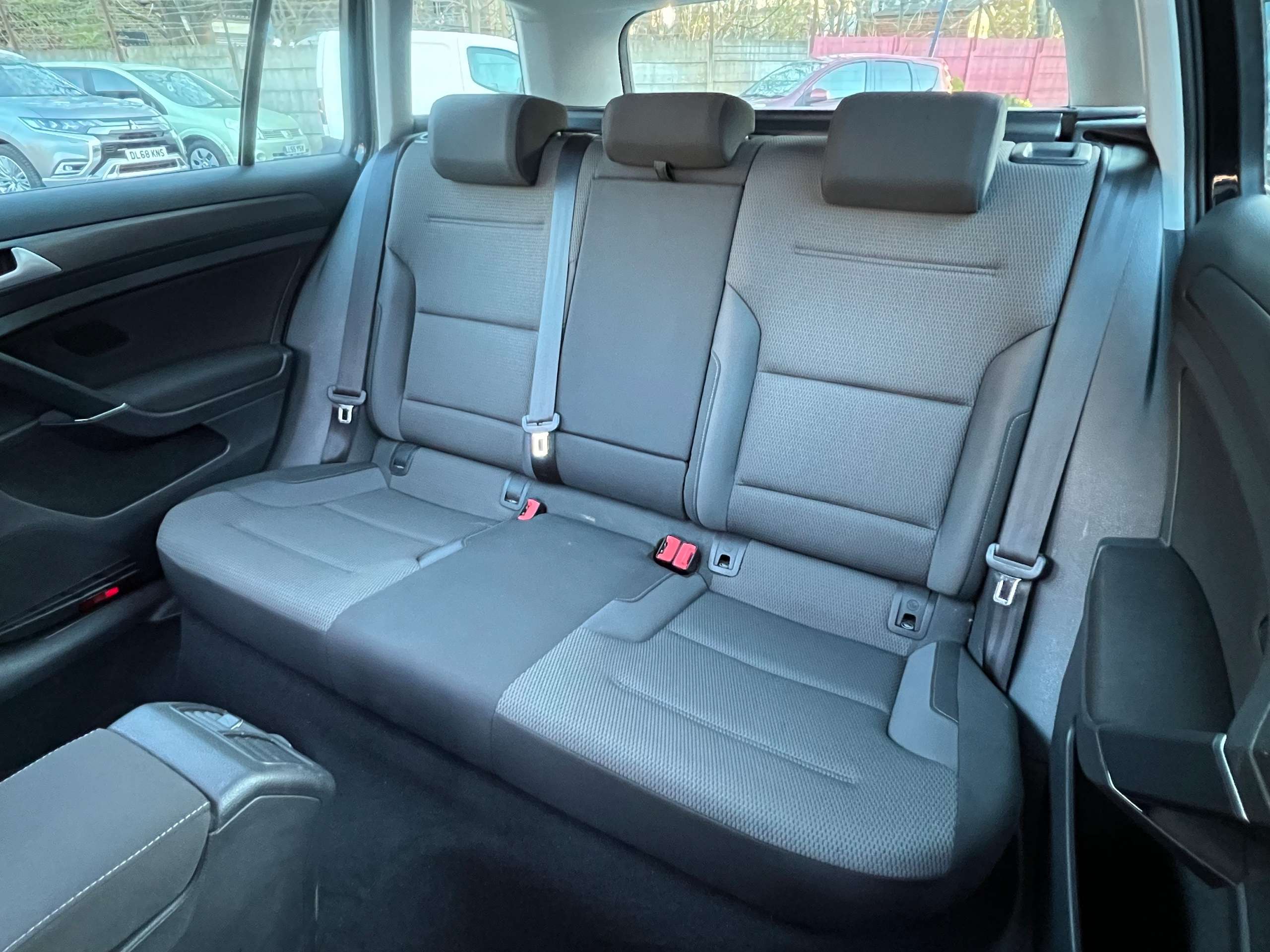 2019 VOLKSWAGEN GOLF 2019 VOLKSWAGEN GOLF