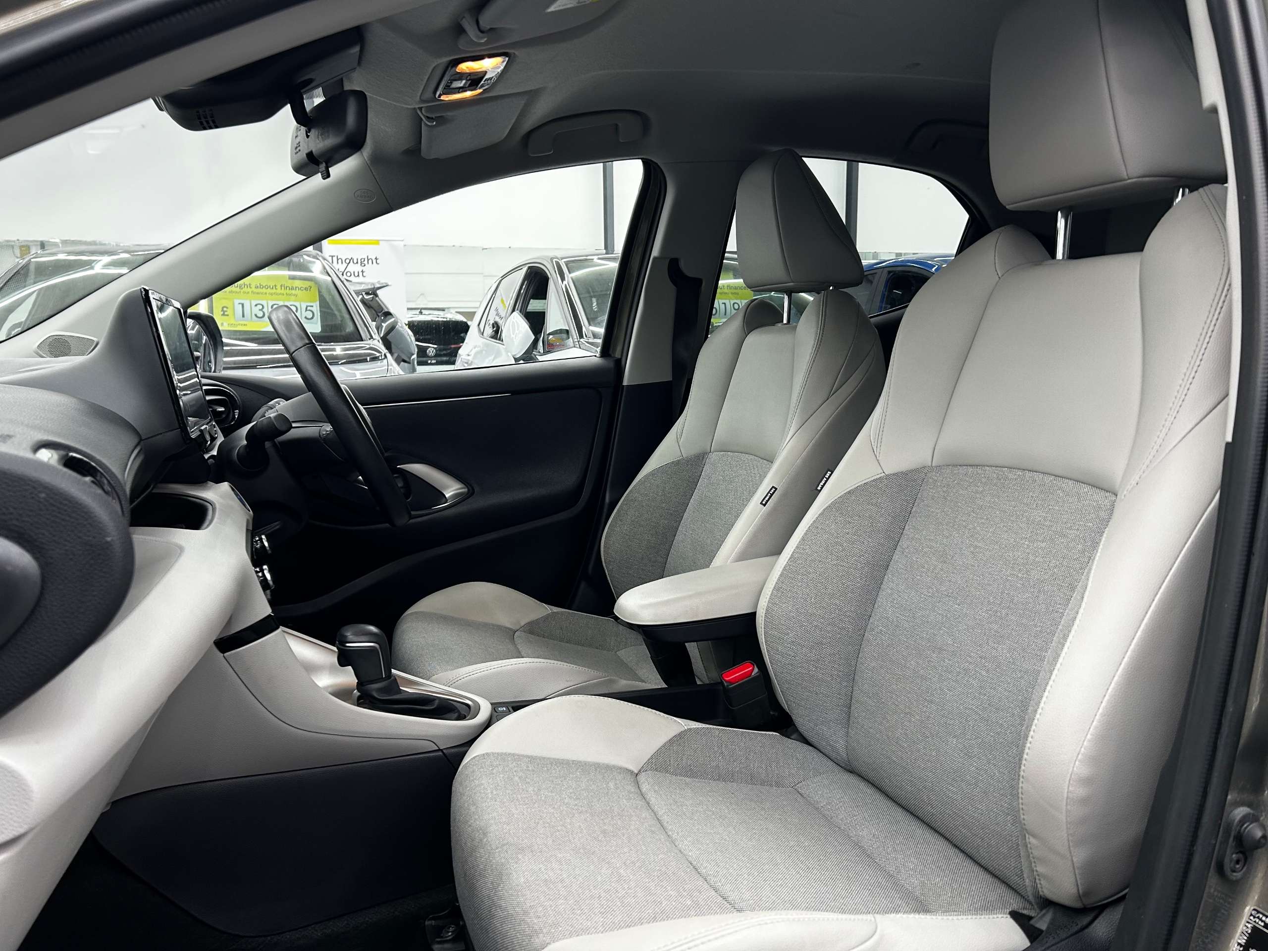 2023 TOYOTA YARIS 2023 TOYOTA YARIS