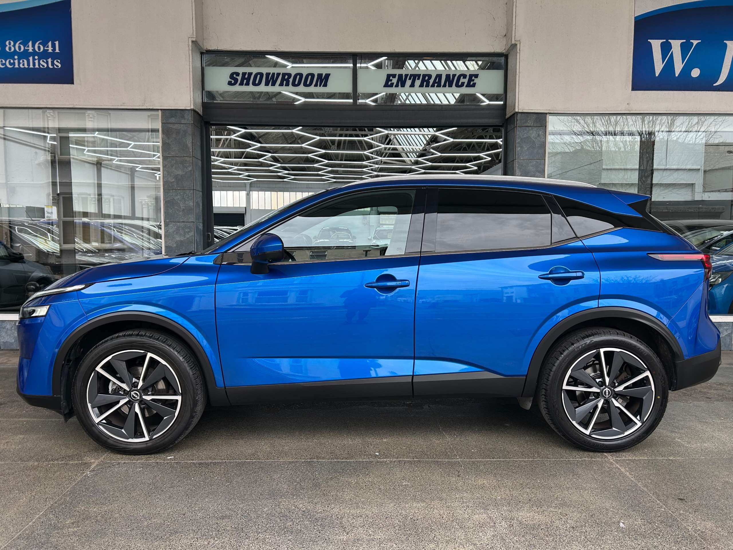 A 2022 NISSAN QASHQAI 1.3 DIG-T MHEV Tekna SUV Petrol Hybrid Manual Euro 6 (s/s) (140 ps) 5dr A 2022 NISSAN QASHQAI 1.3 DIG-T MHEV Tekna SUV Petrol Hybrid Manual Euro 6 (s/s) (140 ps) 5dr