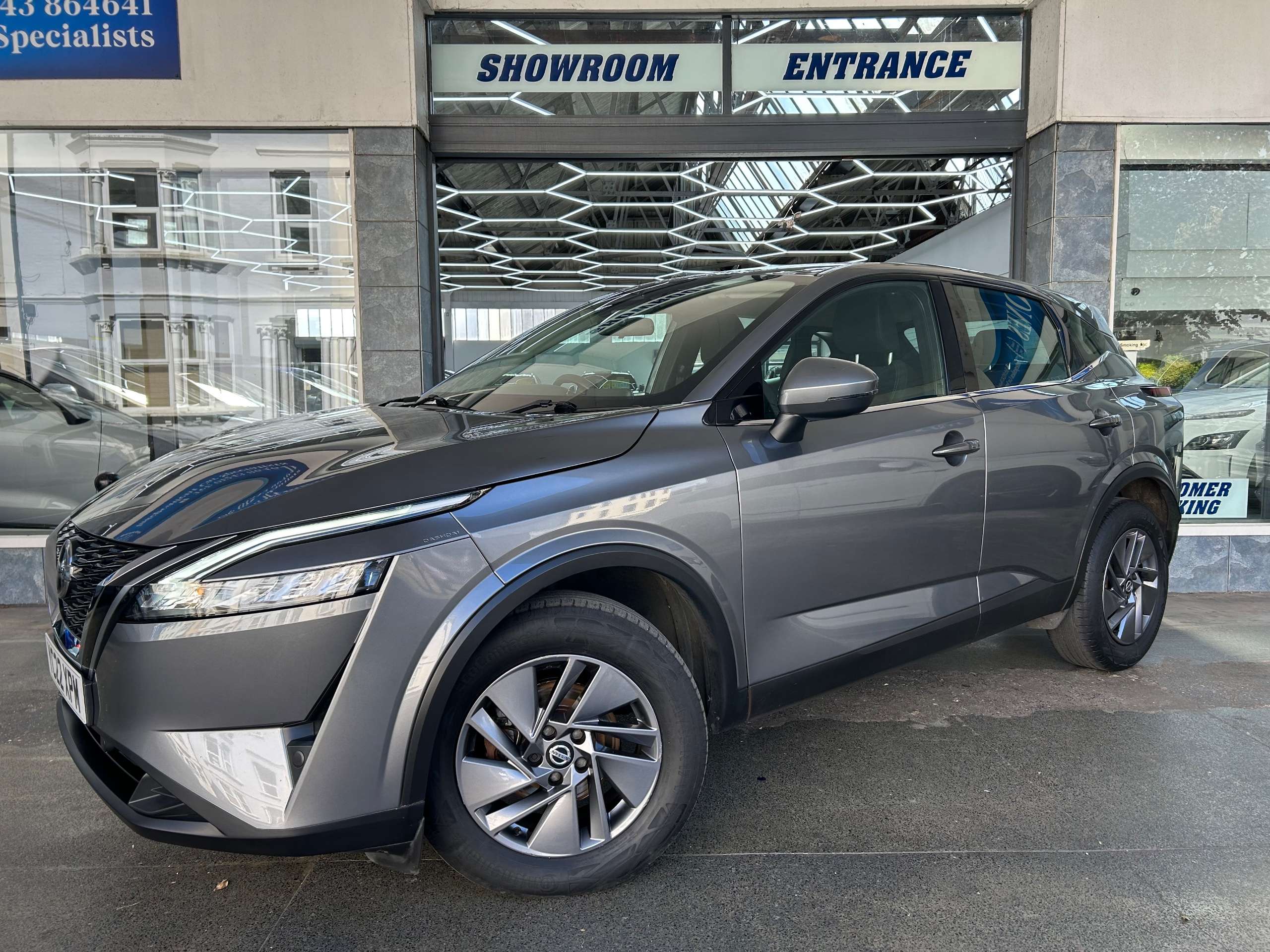 A 2022 NISSAN QASHQAI 1.3 DIG-T MHEV Acenta Premium SUV Petrol Hybrid XTRON Euro 6 (s/s) (158 ps) 5dr A 2022 NISSAN QASHQAI 1.3 DIG-T MHEV Acenta Premium SUV Petrol Hybrid XTRON Euro 6 (s/s) (158 ps) 5dr