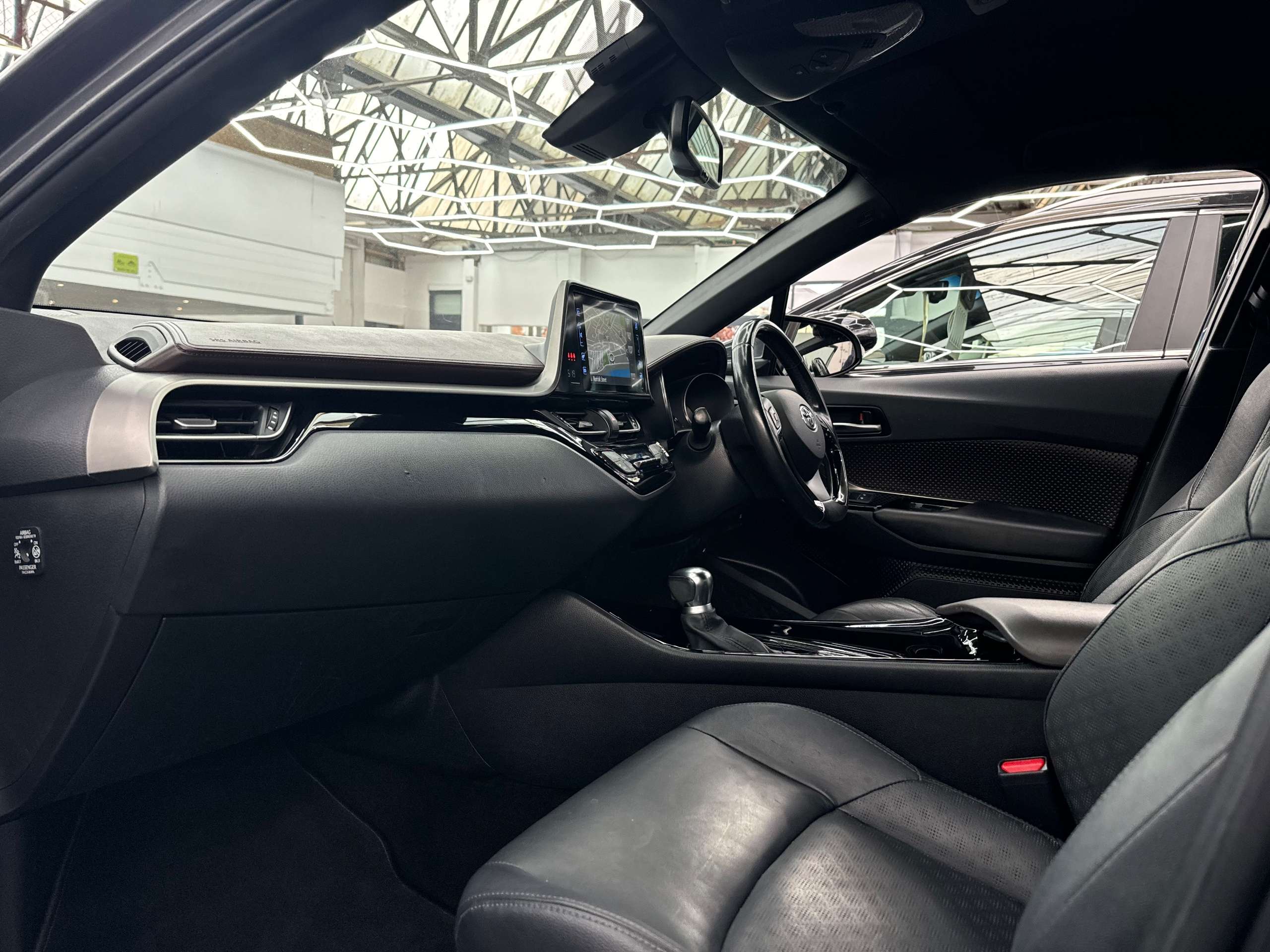 2019 TOYOTA C-HR 2019 TOYOTA C-HR
