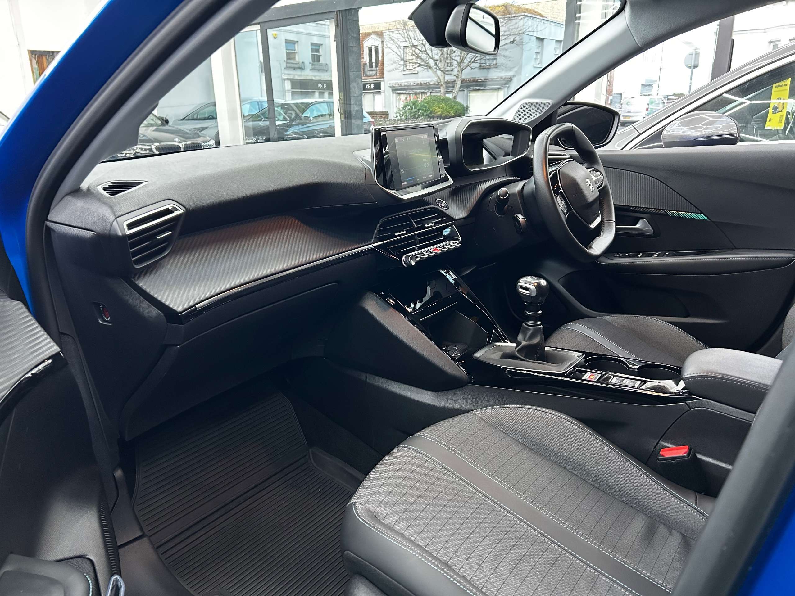 2021 PEUGEOT 208 2021 PEUGEOT 208