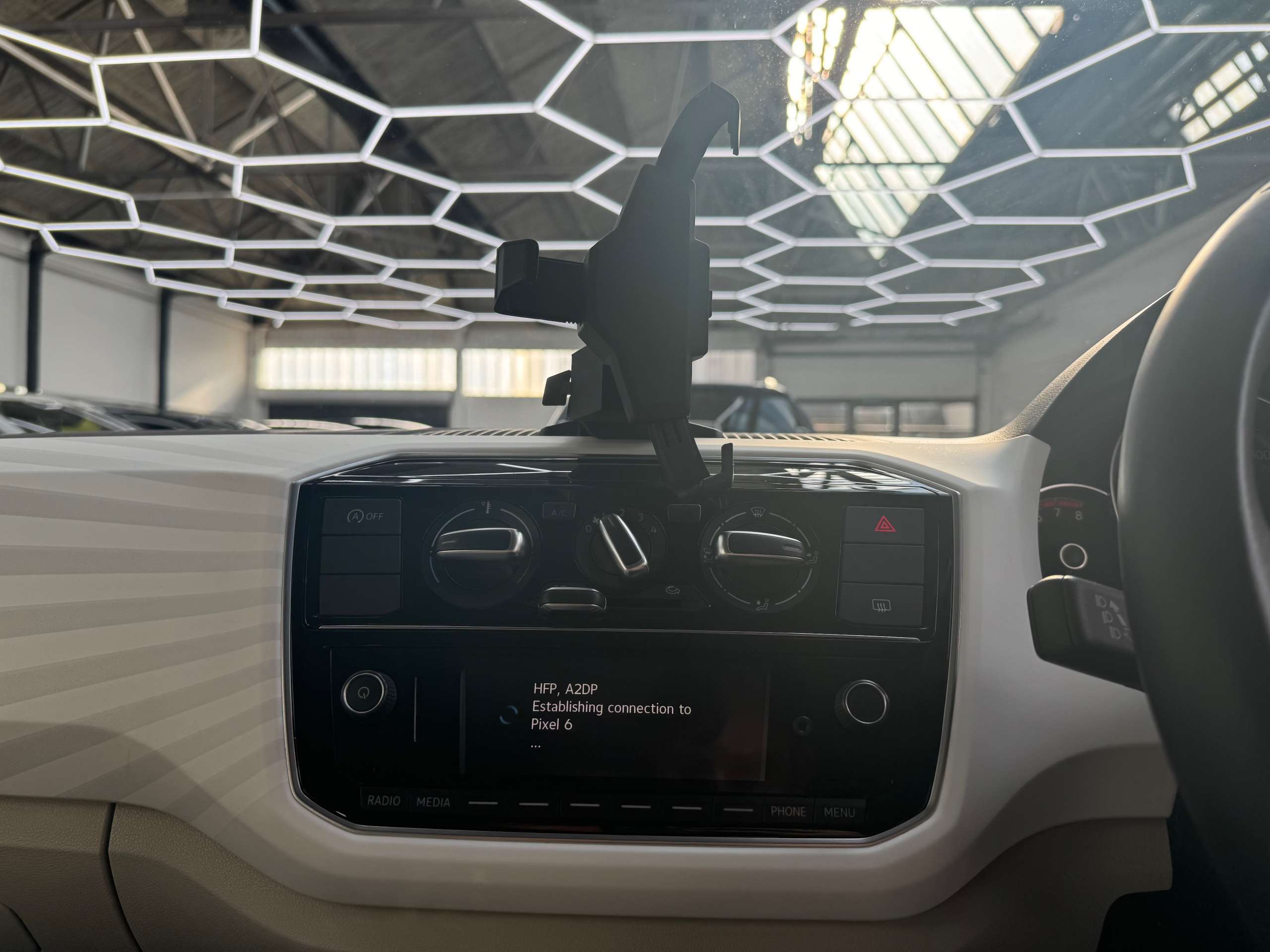 2019 VOLKSWAGEN UP! 2019 VOLKSWAGEN UP!