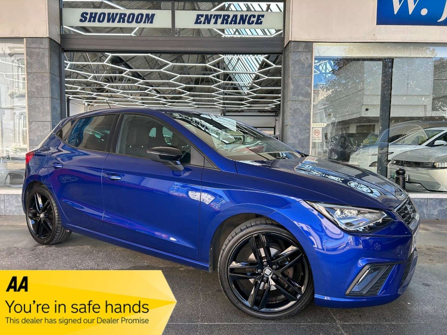 A 2020 SEAT IBIZA 1.0 TSI FR Sport Hatchback Petrol Manual Euro 6 (s/s) GPF (115 ps) 5dr A 2020 SEAT IBIZA 1.0 TSI FR Sport Hatchback Petrol Manual Euro 6 (s/s) GPF (115 ps) 5dr