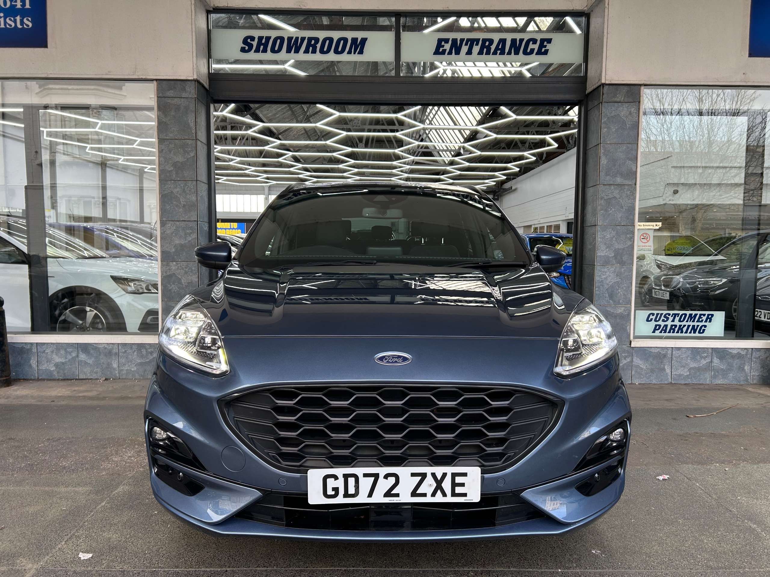 A 2022 FORD KUGA 2.5h Duratec ST-Line X Edition SUV Petrol Hybrid CVT Euro 6 (s/s) (190 ps) 5dr A 2022 FORD KUGA 2.5h Duratec ST-Line X Edition SUV Petrol Hybrid CVT Euro 6 (s/s) (190 ps) 5dr