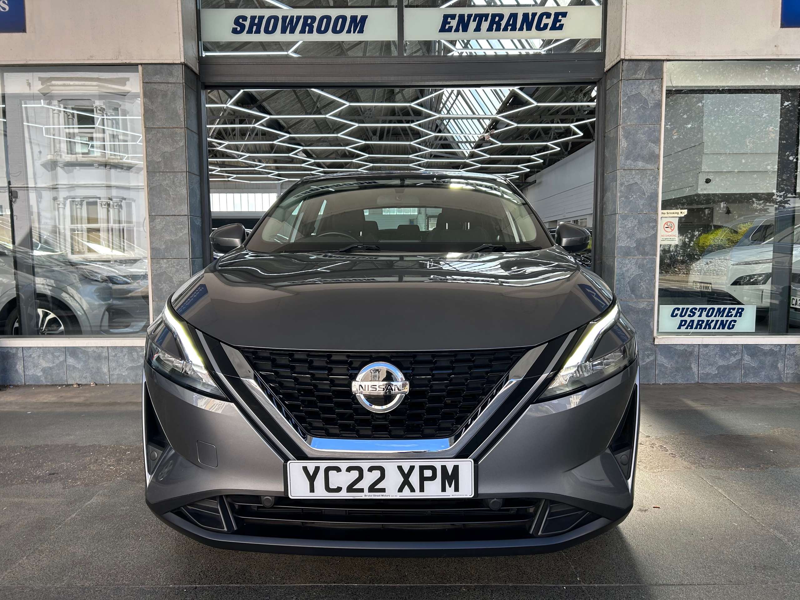 A 2022 NISSAN QASHQAI 1.3 DIG-T MHEV Acenta Premium SUV Petrol Hybrid XTRON Euro 6 (s/s) (158 ps) 5dr A 2022 NISSAN QASHQAI 1.3 DIG-T MHEV Acenta Premium SUV Petrol Hybrid XTRON Euro 6 (s/s) (158 ps) 5dr