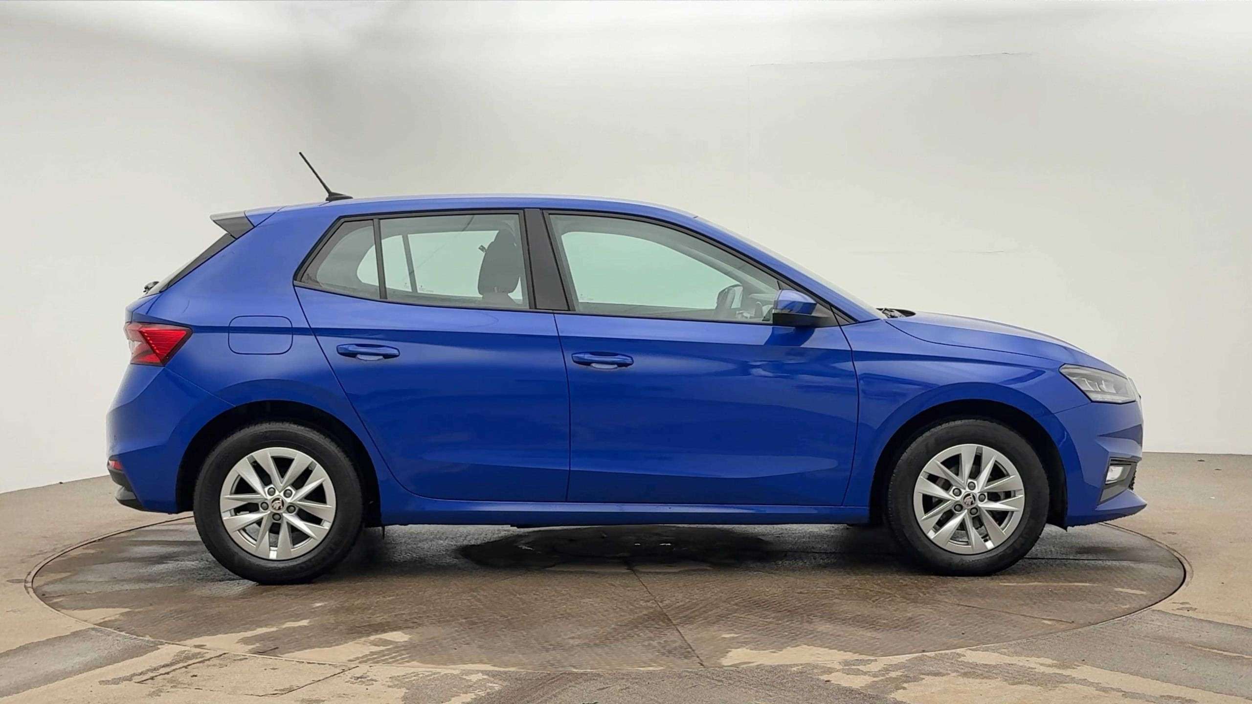 A 2022 SKODA FABIA 1.0 MPI SE Comfort Hatchback Petrol Manual Euro 6 (s/s) (80 ps) 5dr A 2022 SKODA FABIA 1.0 MPI SE Comfort Hatchback Petrol Manual Euro 6 (s/s) (80 ps) 5dr