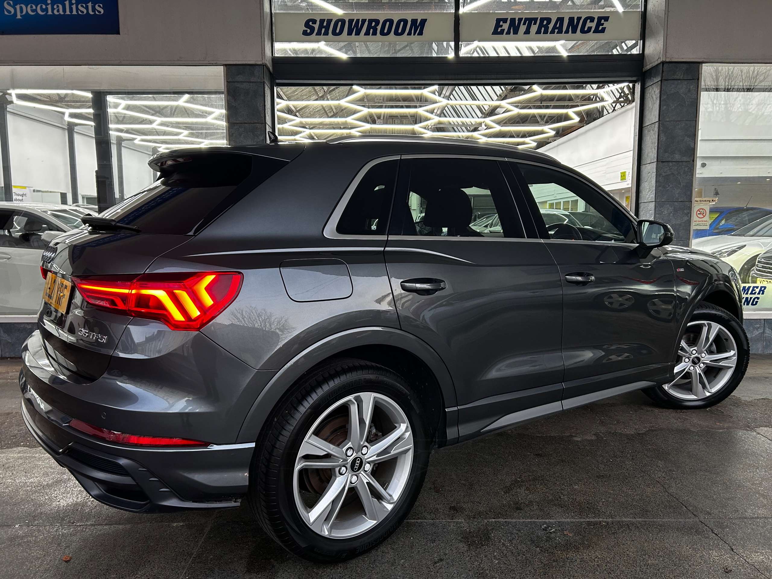 2021 AUDI Q3 2021 AUDI Q3