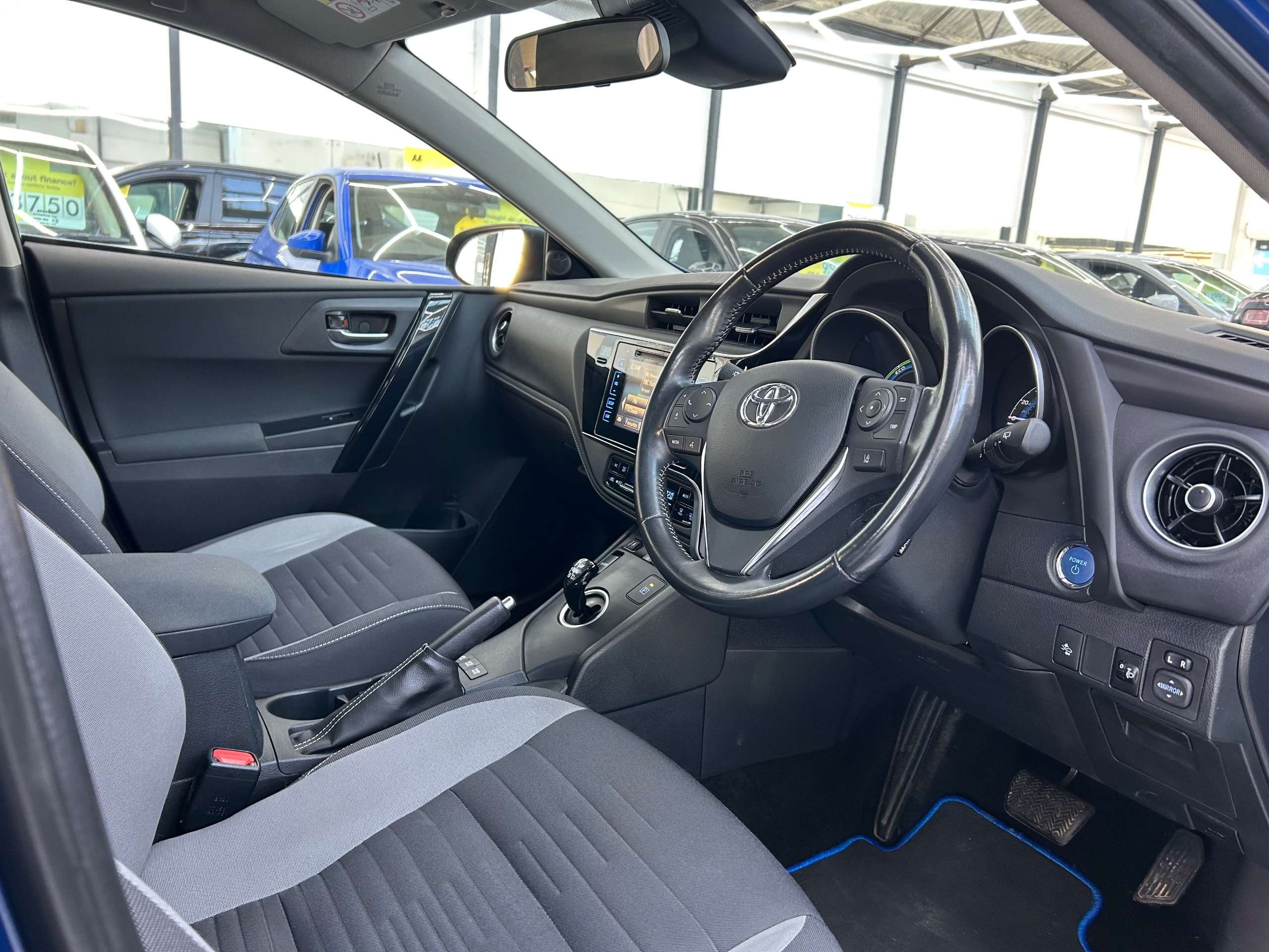 2017 TOYOTA AURIS 2017 TOYOTA AURIS