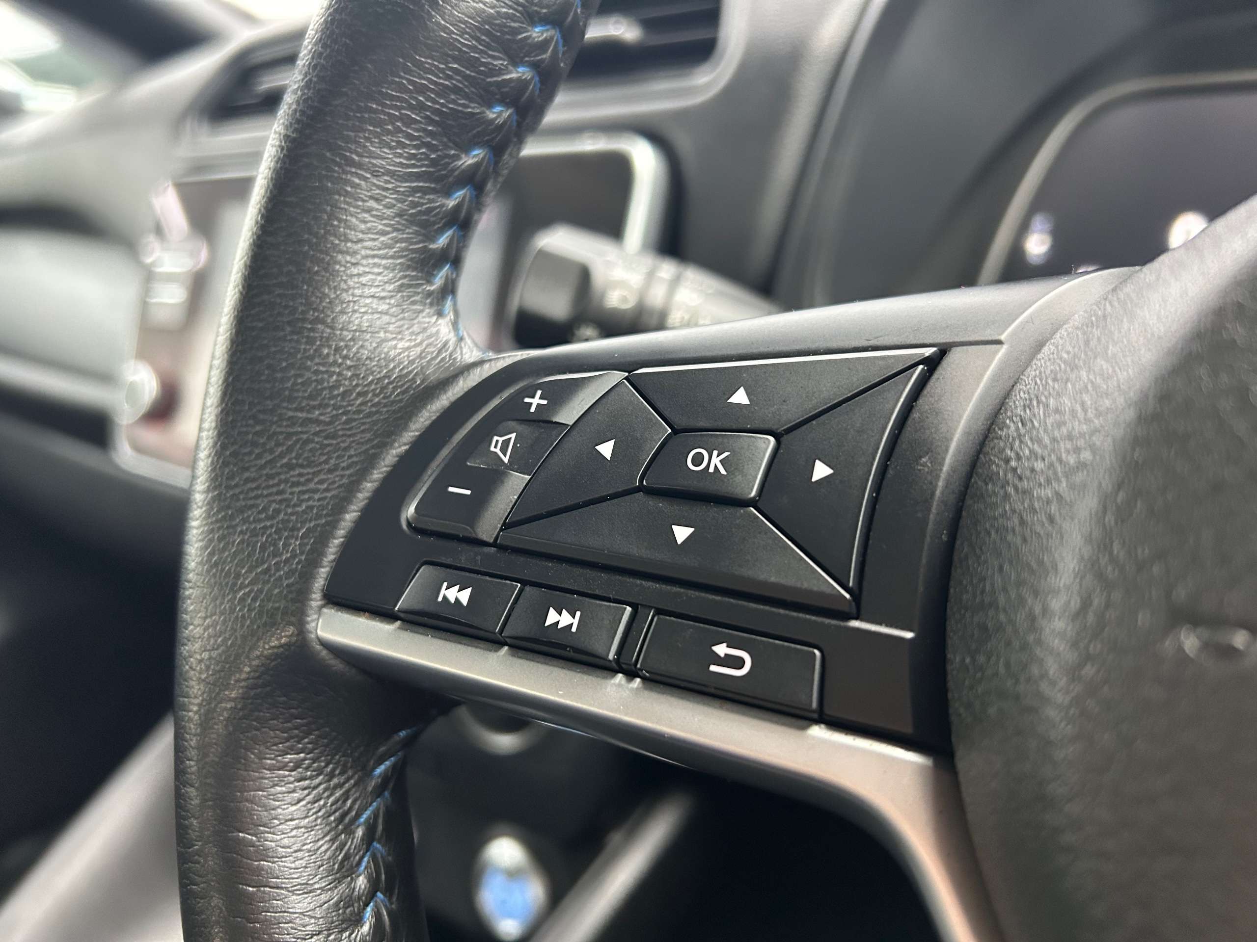 2022 NISSAN LEAF 2022 NISSAN LEAF