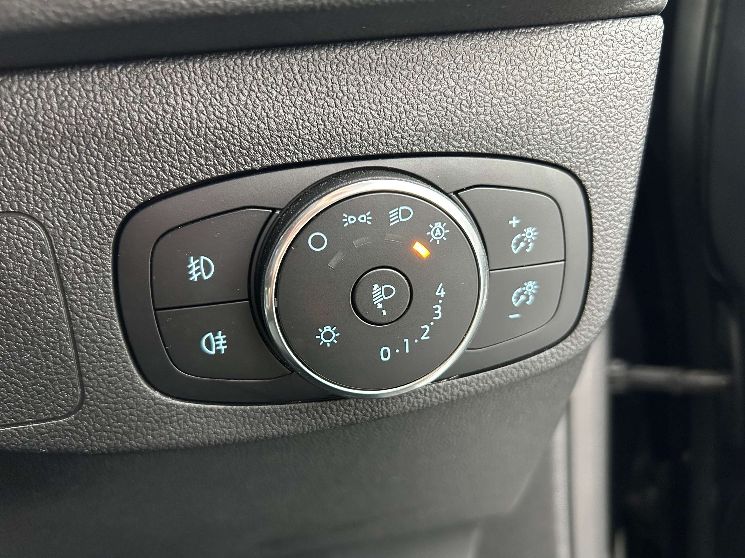 2023 FORD FOCUS 2023 FORD FOCUS
