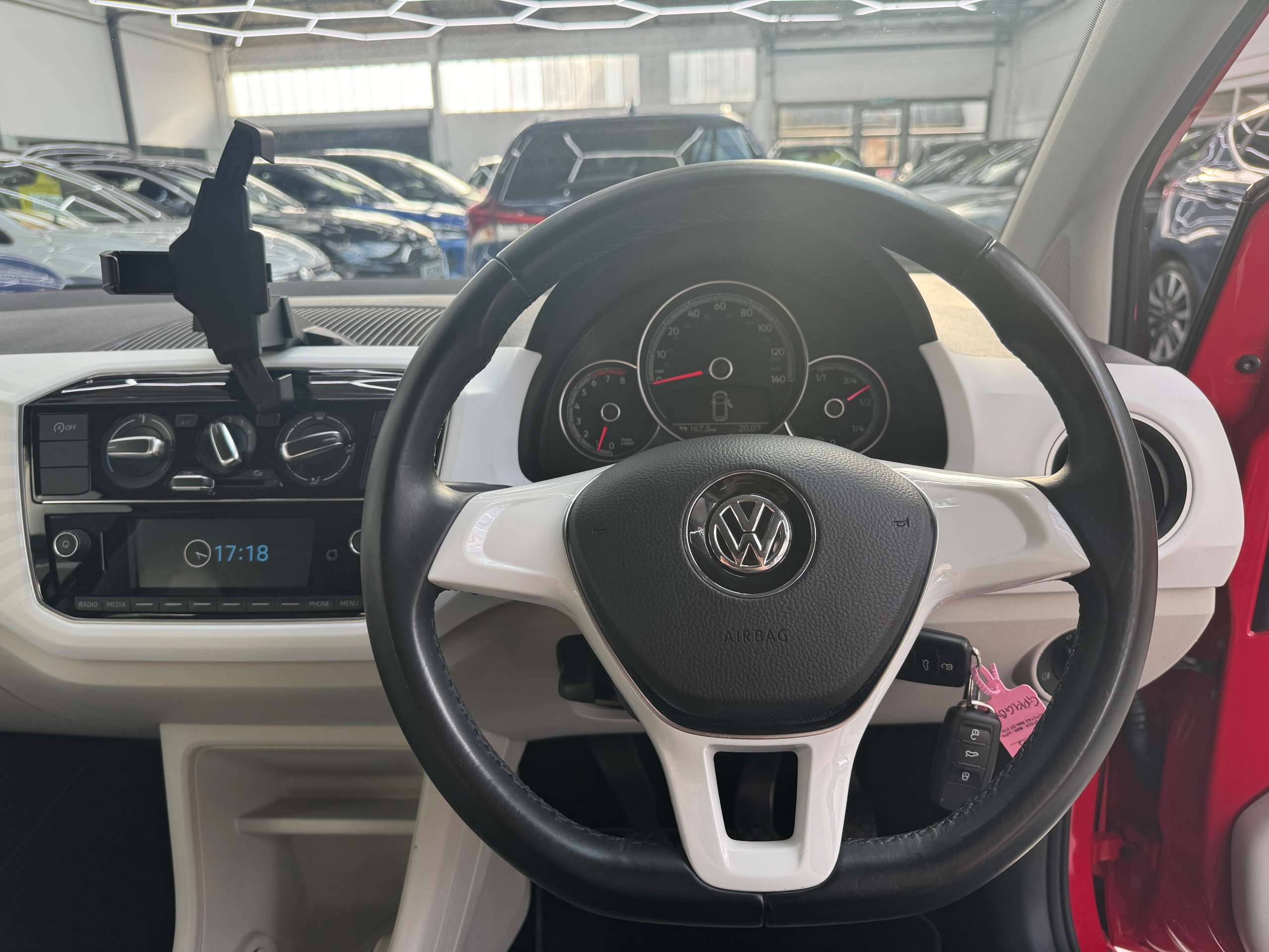 2019 VOLKSWAGEN UP! 2019 VOLKSWAGEN UP!