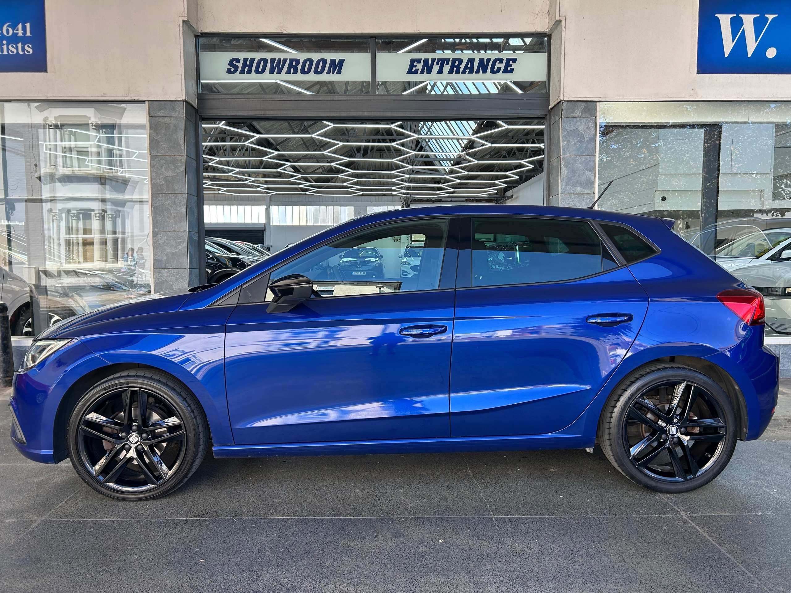 A 2020 SEAT IBIZA 1.0 TSI FR Sport Hatchback Petrol Manual Euro 6 (s/s) GPF (115 ps) 5dr A 2020 SEAT IBIZA 1.0 TSI FR Sport Hatchback Petrol Manual Euro 6 (s/s) GPF (115 ps) 5dr