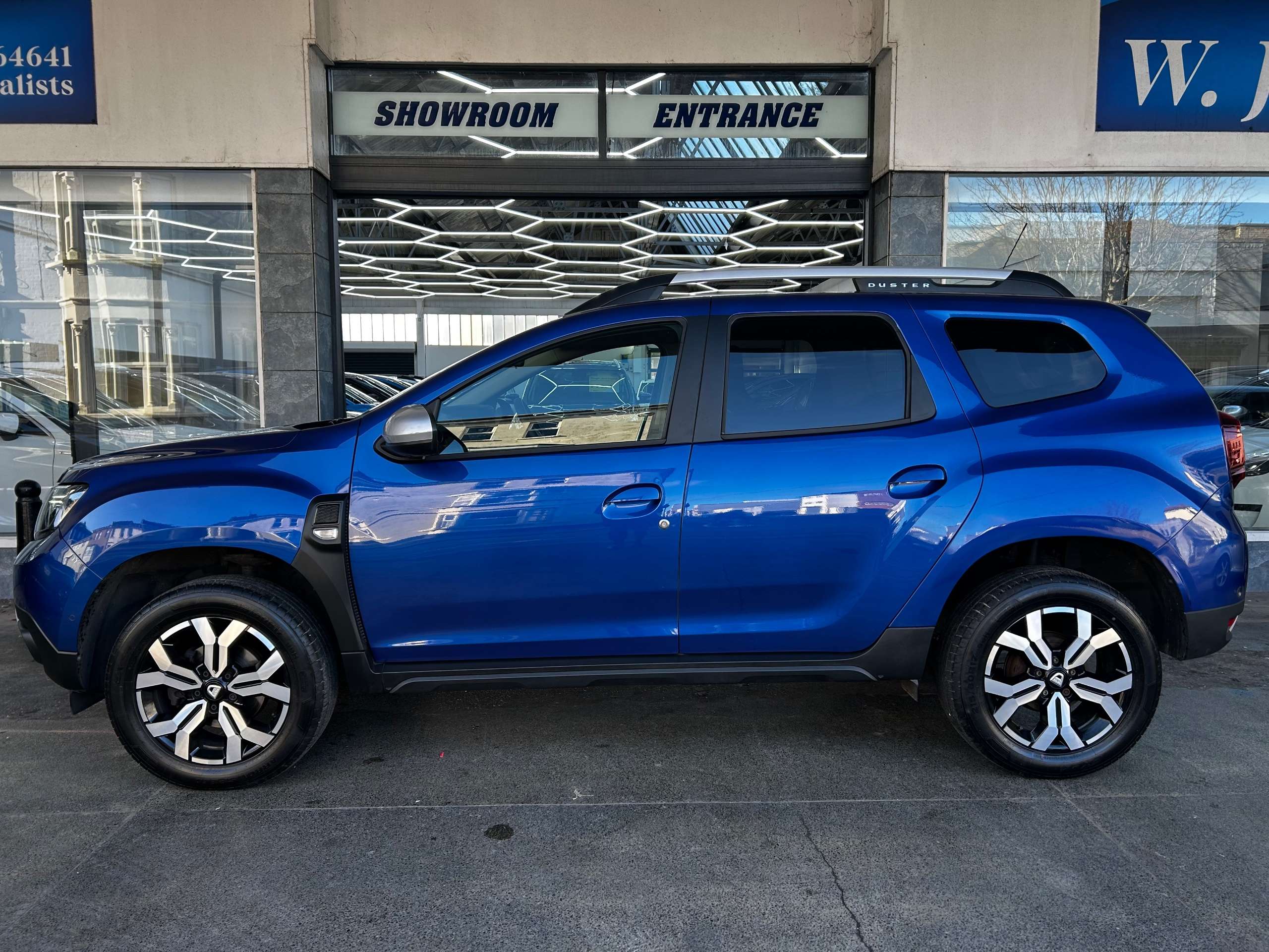 A 2022 DACIA DUSTER 1.3 TCe Prestige SUV Petrol Manual Euro 6 (s/s) (130 ps) 5dr A 2022 DACIA DUSTER 1.3 TCe Prestige SUV Petrol Manual Euro 6 (s/s) (130 ps) 5dr