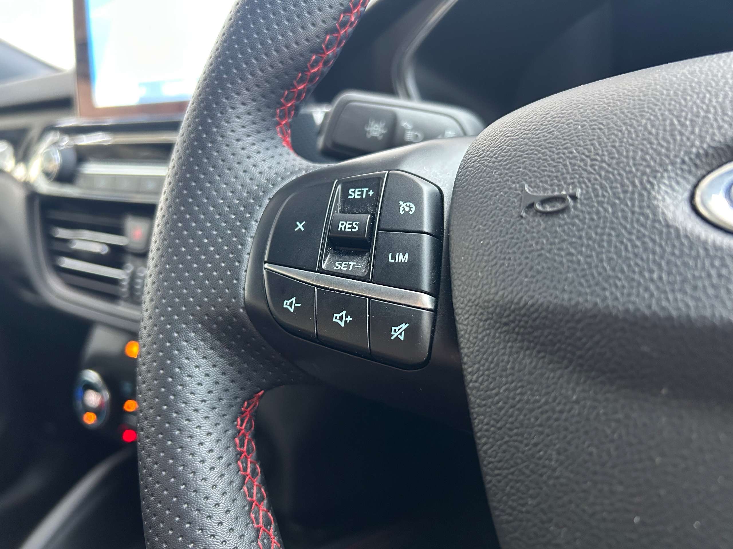 2023 FORD KUGA 2023 FORD KUGA