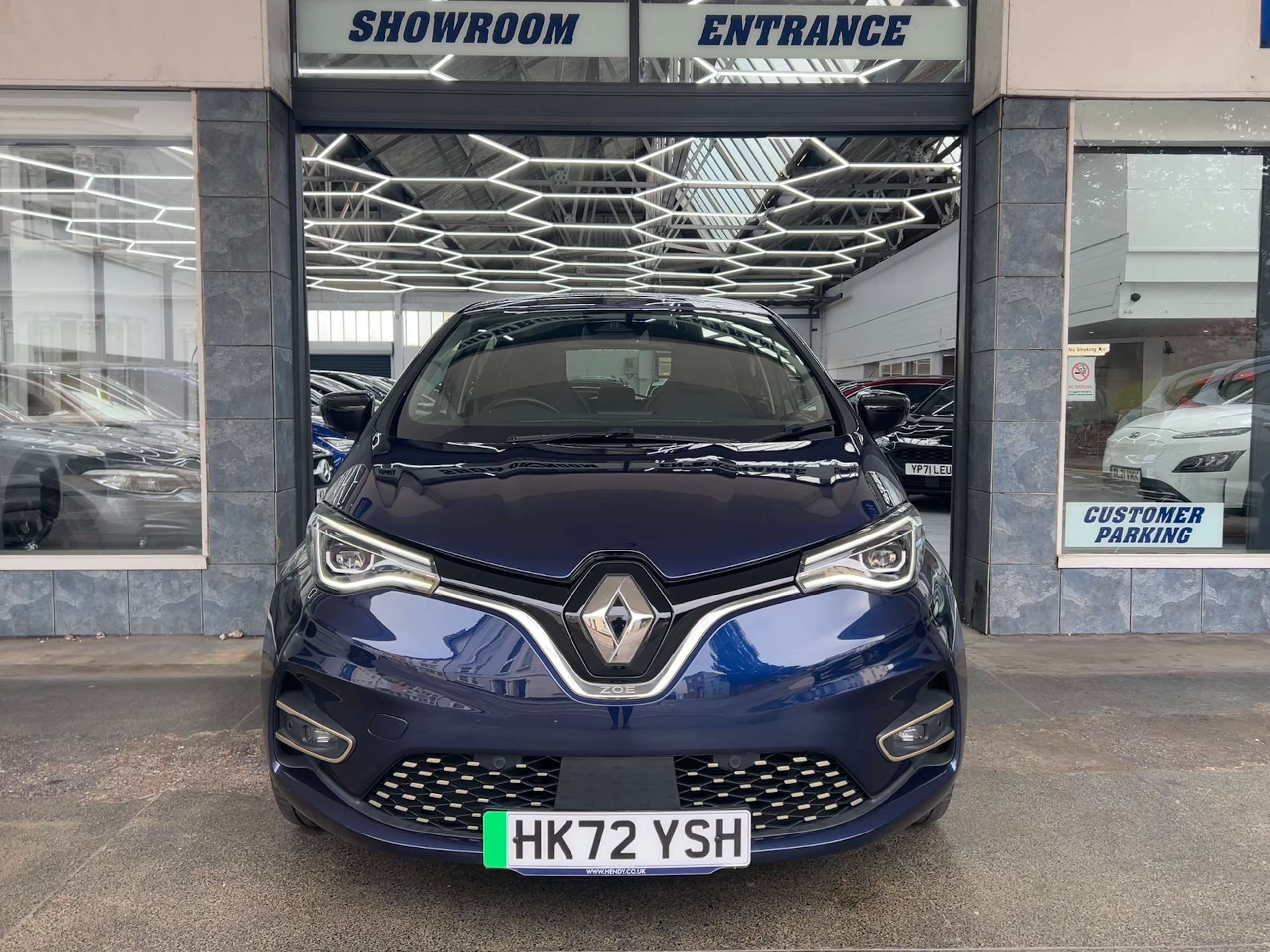A 2022 RENAULT ZOE R135 EV50 52kWh Techno Hatchback Electric Auto (Boost Charge) (134 bhp) 5dr A 2022 RENAULT ZOE R135 EV50 52kWh Techno Hatchback Electric Auto (Boost Charge) (134 bhp) 5dr