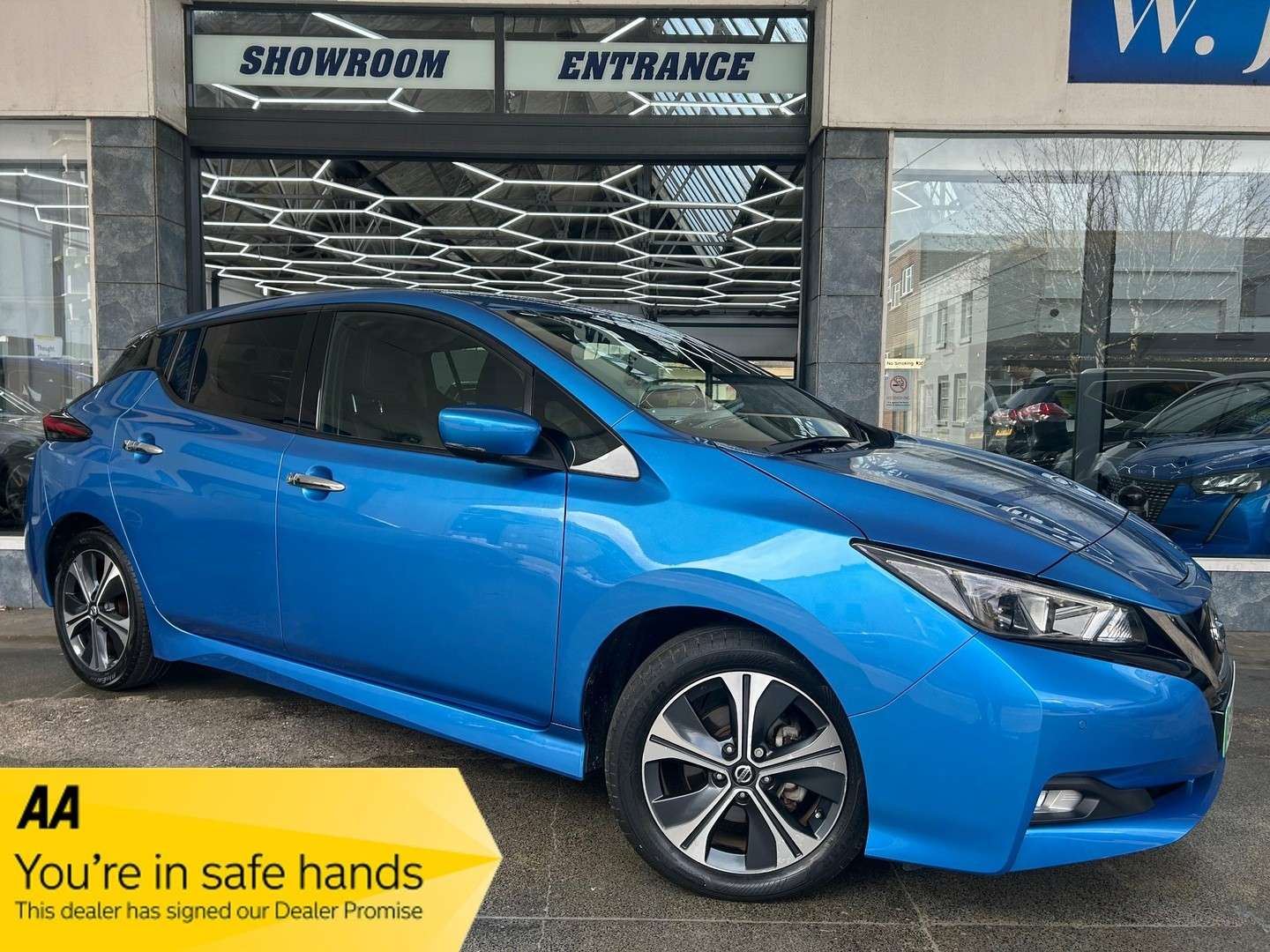 A 2022 NISSAN LEAF 40kWh N-Connecta Hatchback Electric Auto (150 ps) 5dr A 2022 NISSAN LEAF 40kWh N-Connecta Hatchback Electric Auto (150 ps) 5dr
