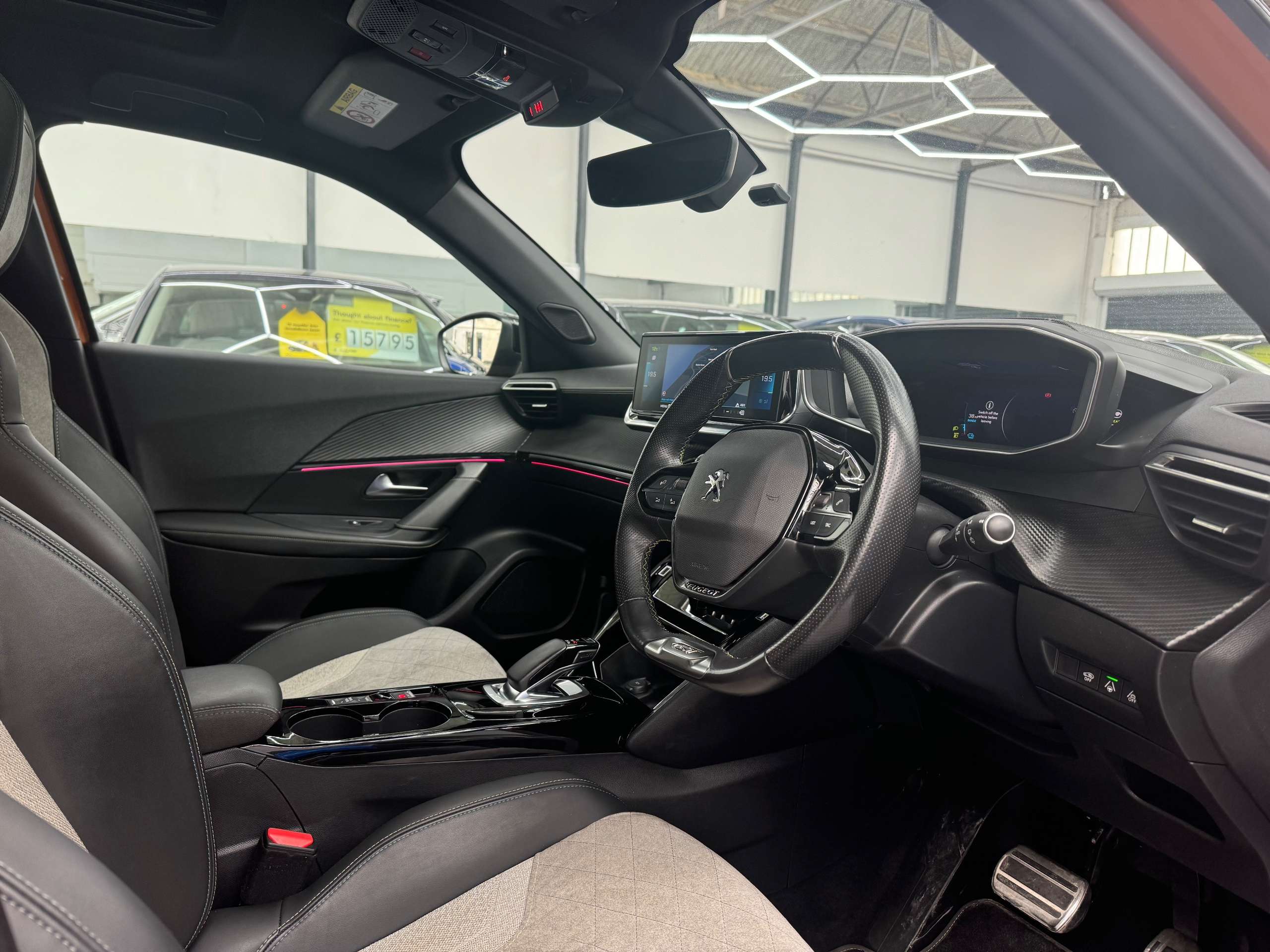 2021 PEUGEOT E-2008 2021 PEUGEOT E-2008