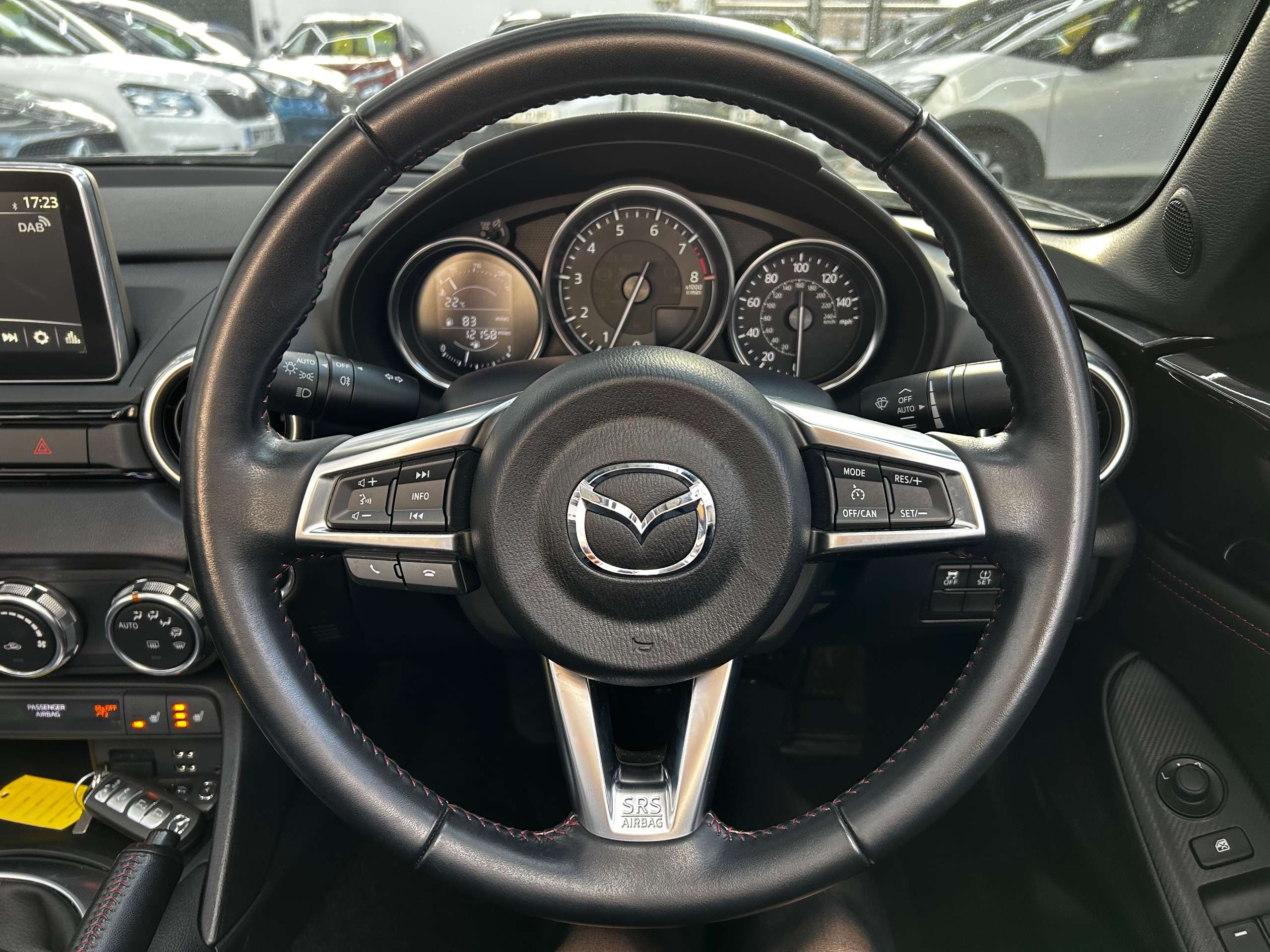 2016 MAZDA MX-5 2016 MAZDA MX-5