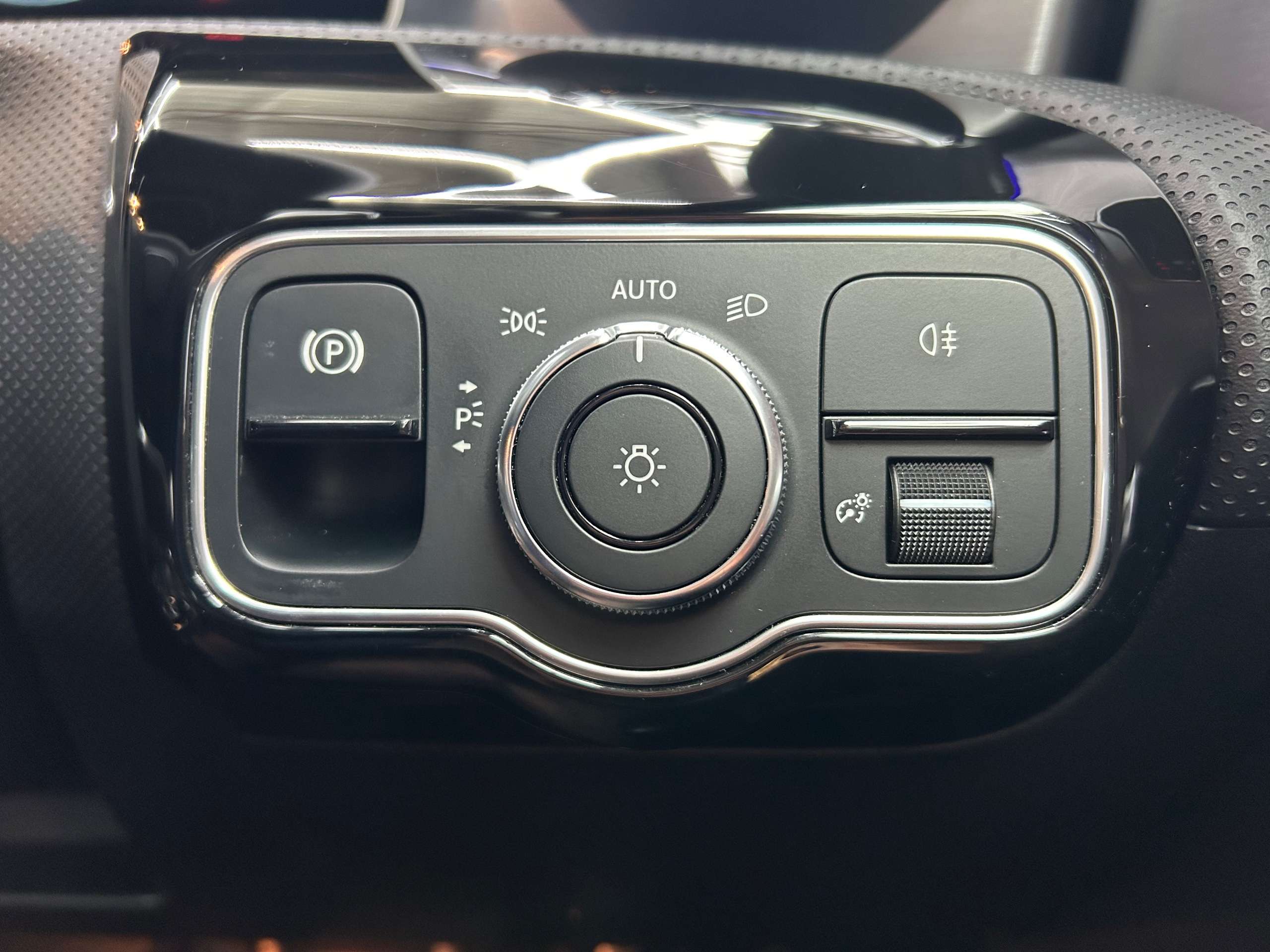 2019 MERCEDES-BENZ A CLASS 2019 MERCEDES-BENZ A CLASS