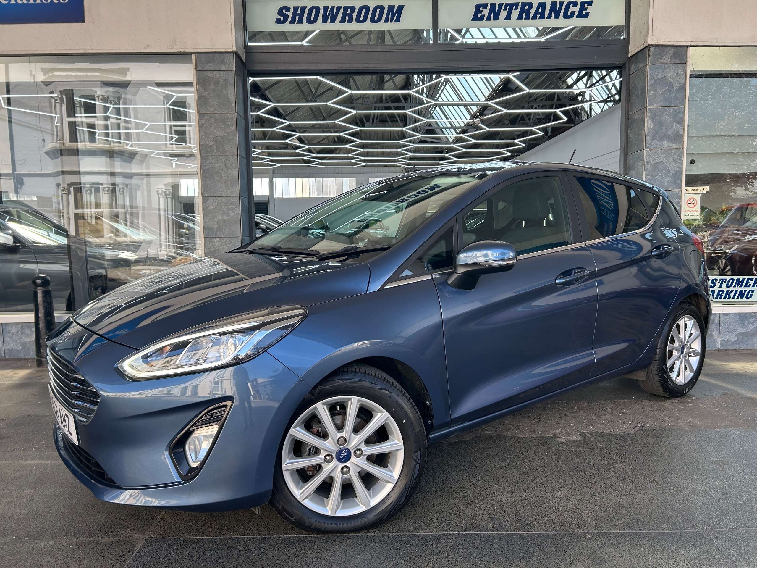 A 2021 FORD FIESTA 1.0T EcoBoost MHEV Titanium Hatchback Petrol Manual Euro 6 (s/s) (125 ps) 5dr A 2021 FORD FIESTA 1.0T EcoBoost MHEV Titanium Hatchback Petrol Manual Euro 6 (s/s) (125 ps) 5dr