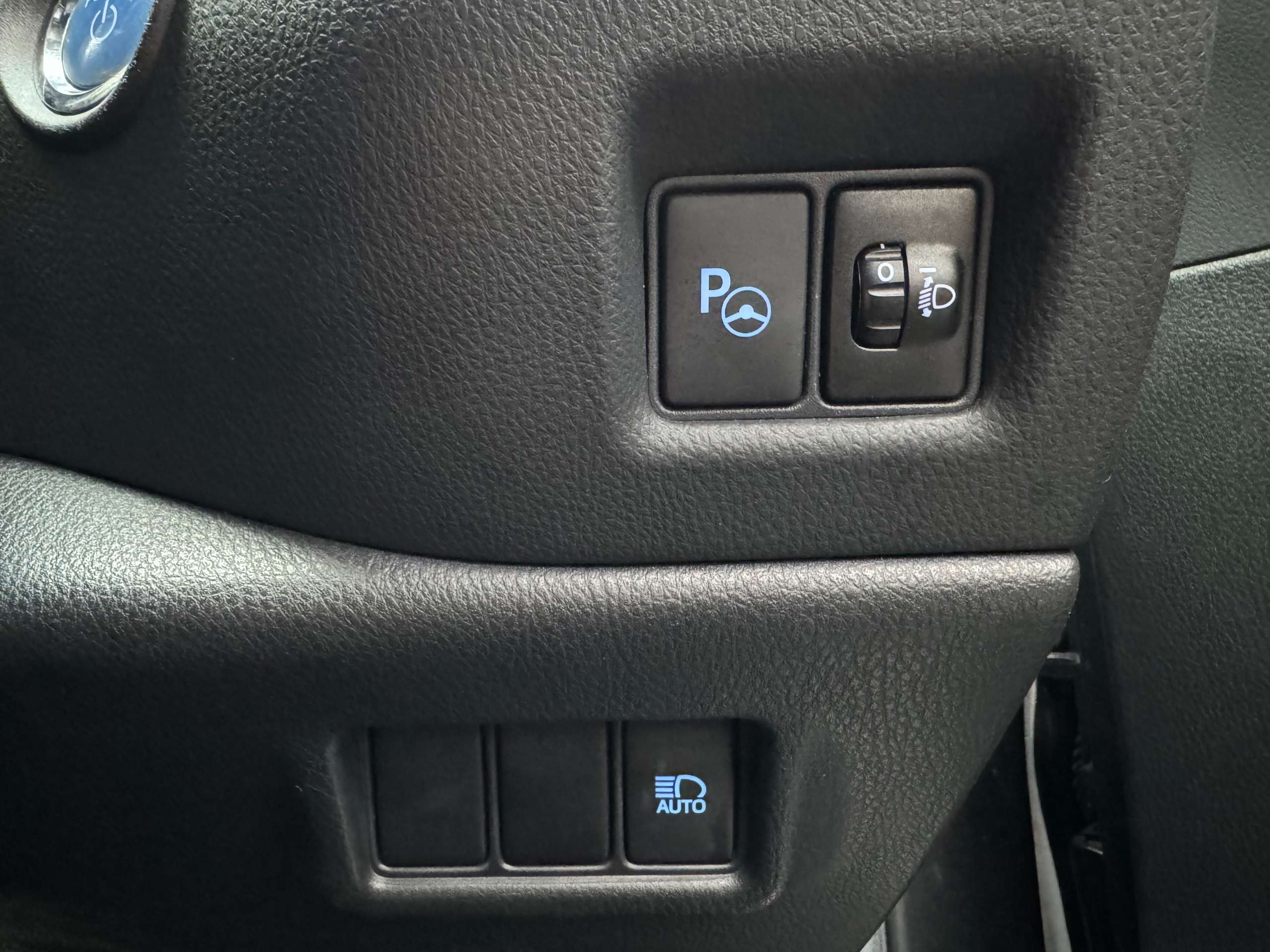2019 TOYOTA C-HR 2019 TOYOTA C-HR