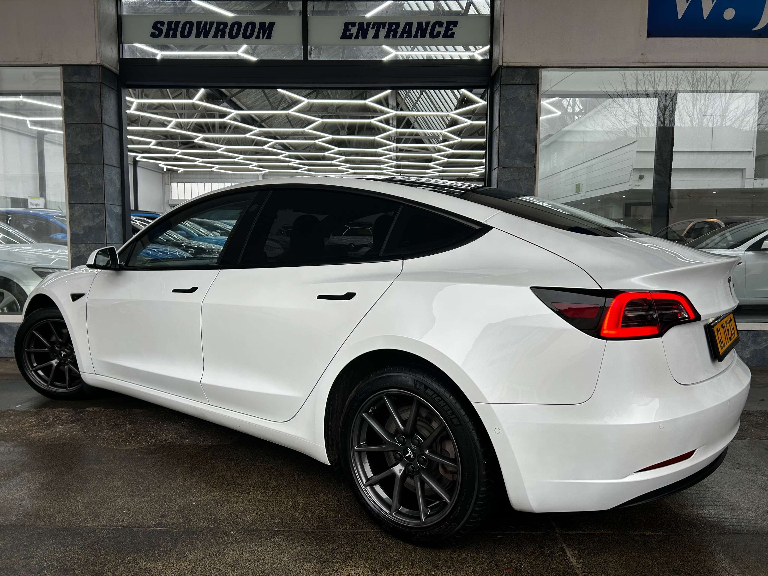 2021 TESLA MODEL 3 2021 TESLA MODEL 3