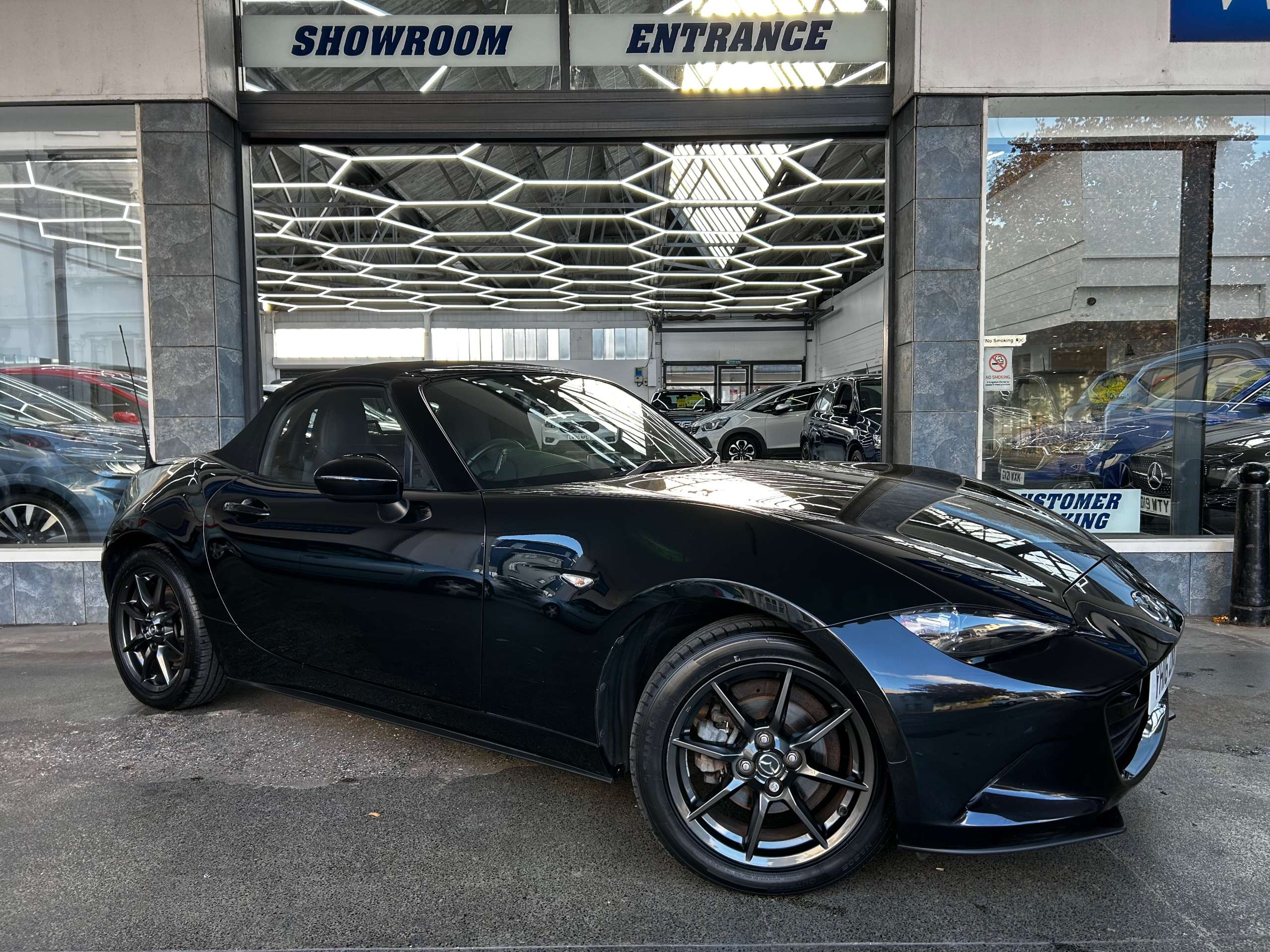 2016 MAZDA MX-5 2016 MAZDA MX-5