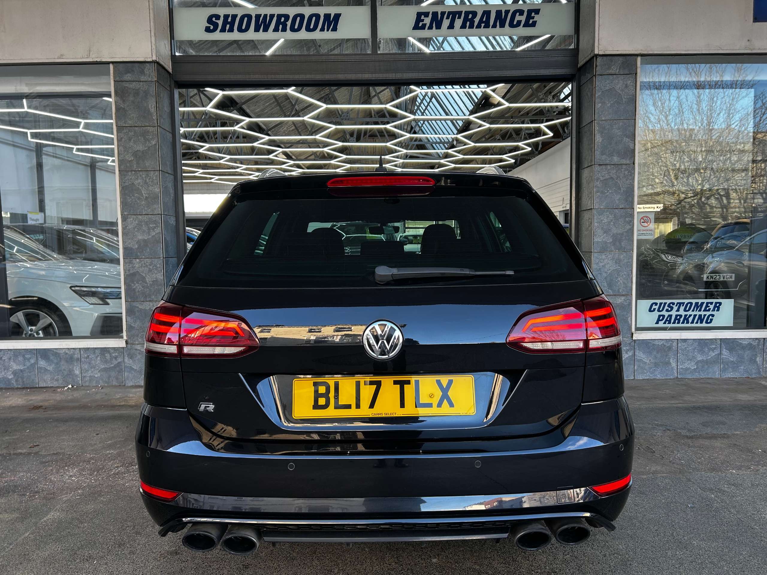 2017 VOLKSWAGEN GOLF 2017 VOLKSWAGEN GOLF