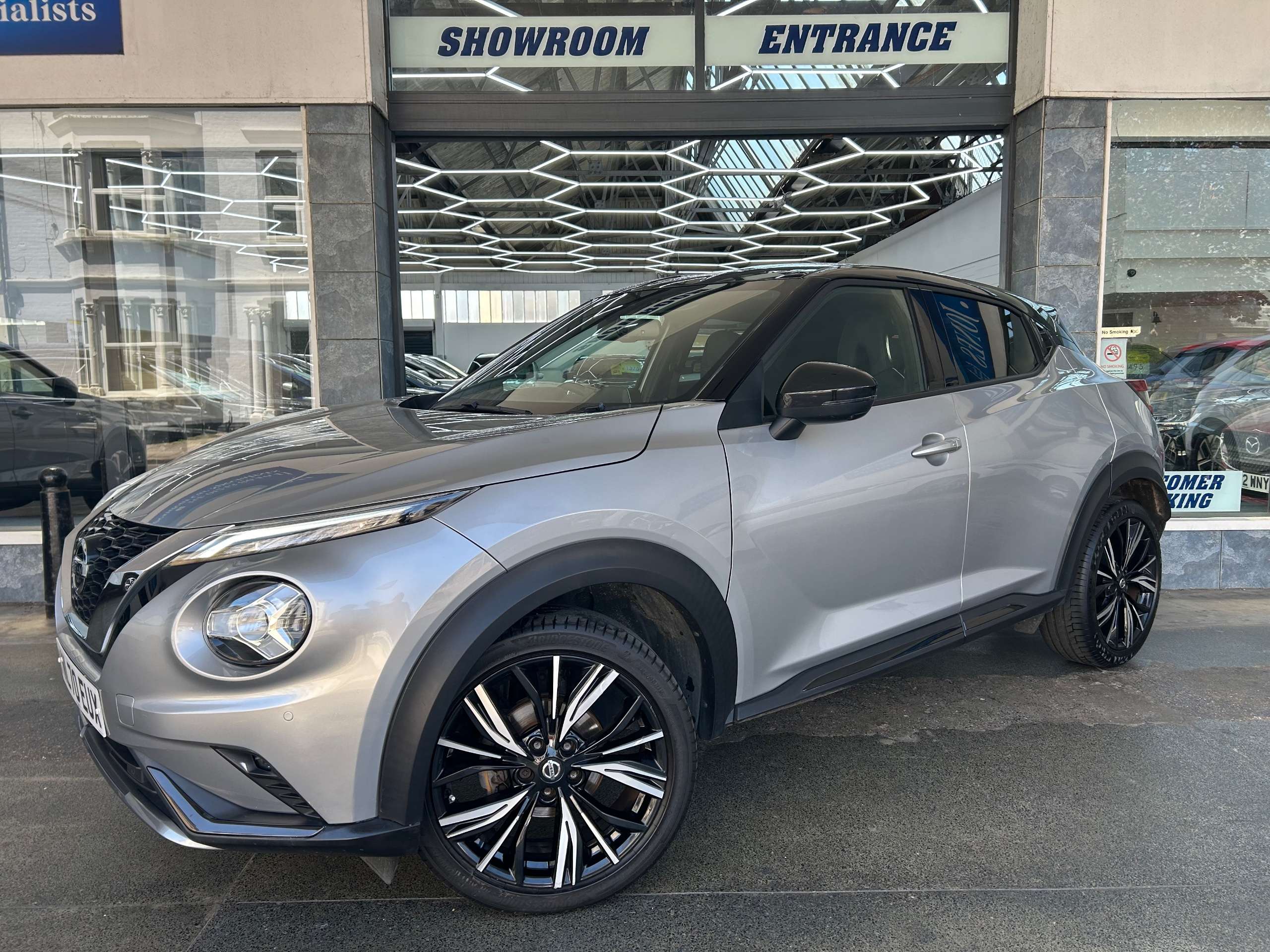 A 2020 NISSAN JUKE 1.0 DIG-T Tekna+ SUV Petrol DCT Auto Euro 6 (s/s) (114 ps) 5dr A 2020 NISSAN JUKE 1.0 DIG-T Tekna+ SUV Petrol DCT Auto Euro 6 (s/s) (114 ps) 5dr