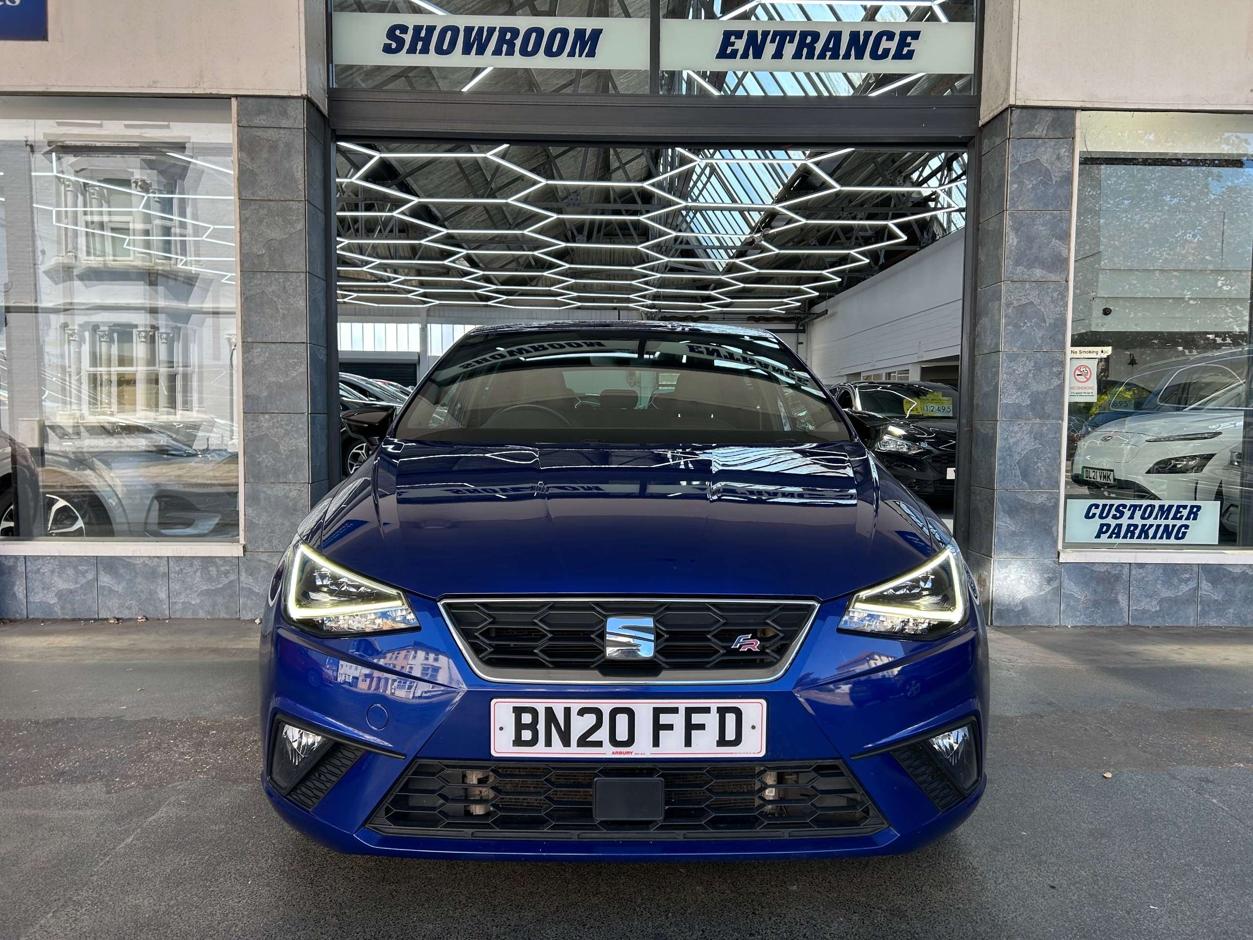 A 2020 SEAT IBIZA 1.0 TSI FR Sport Hatchback Petrol Manual Euro 6 (s/s) GPF (115 ps) 5dr A 2020 SEAT IBIZA 1.0 TSI FR Sport Hatchback Petrol Manual Euro 6 (s/s) GPF (115 ps) 5dr