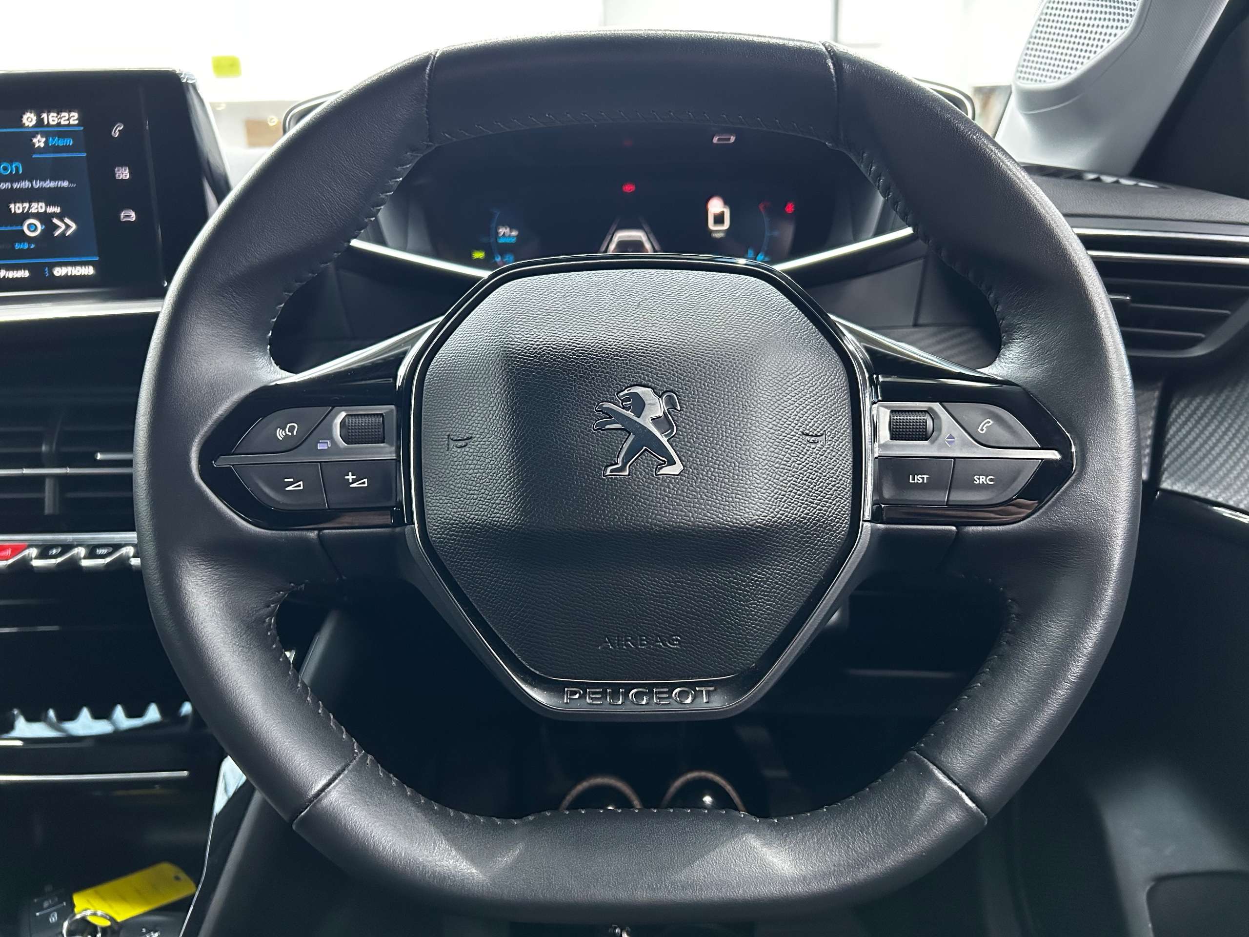 2021 PEUGEOT 208 2021 PEUGEOT 208