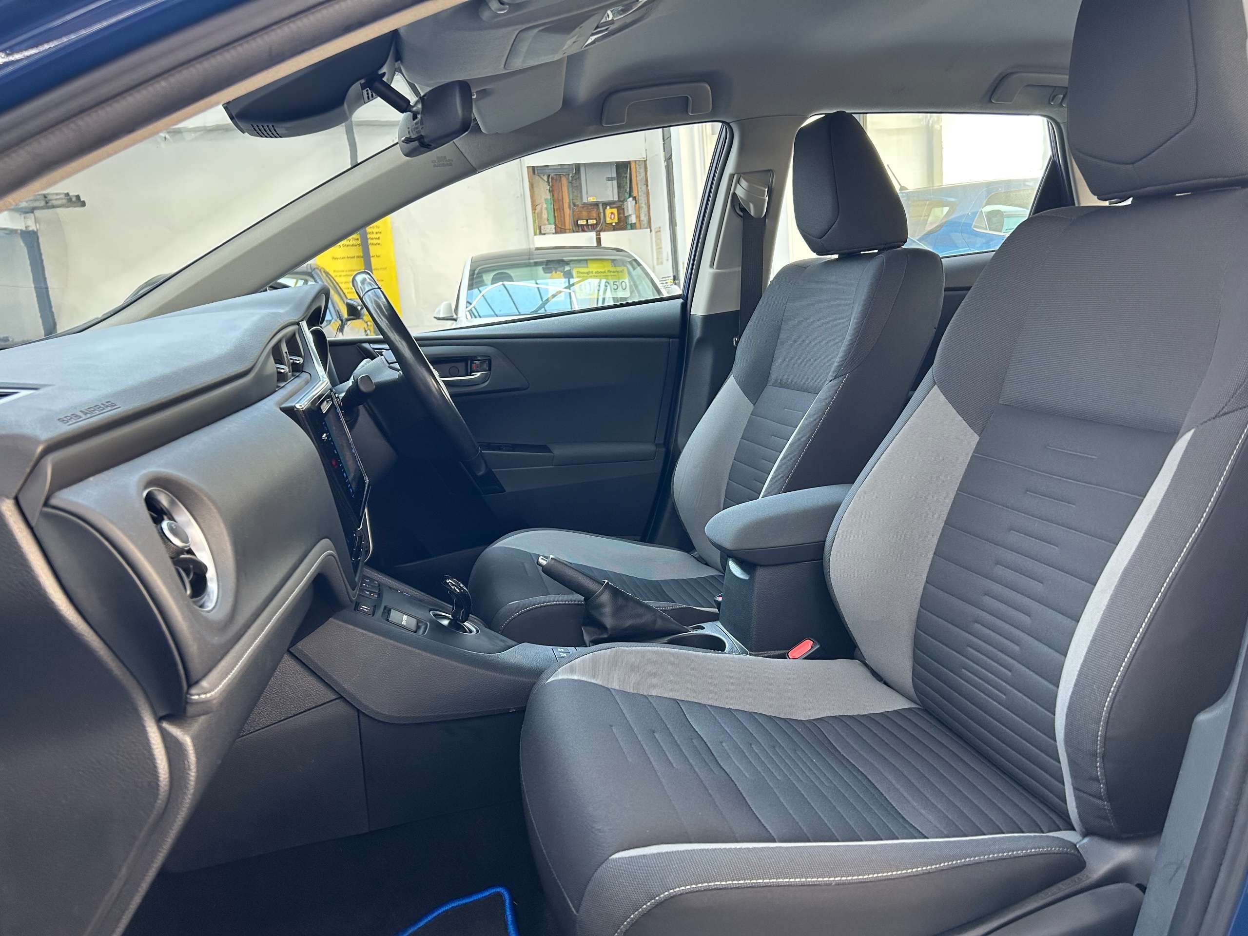 2017 TOYOTA AURIS 2017 TOYOTA AURIS