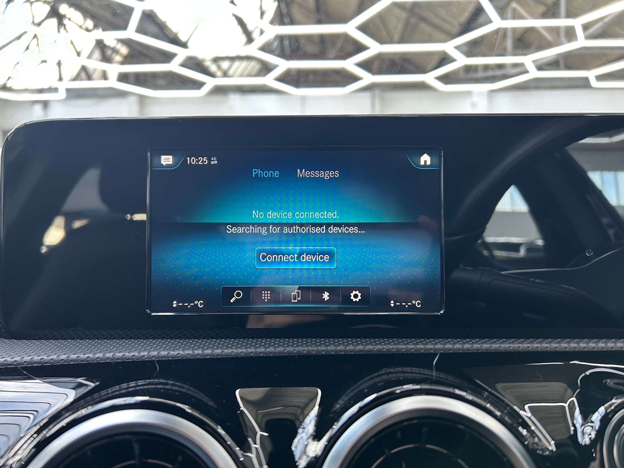 2018 MERCEDES-BENZ A CLASS 2018 MERCEDES-BENZ A CLASS