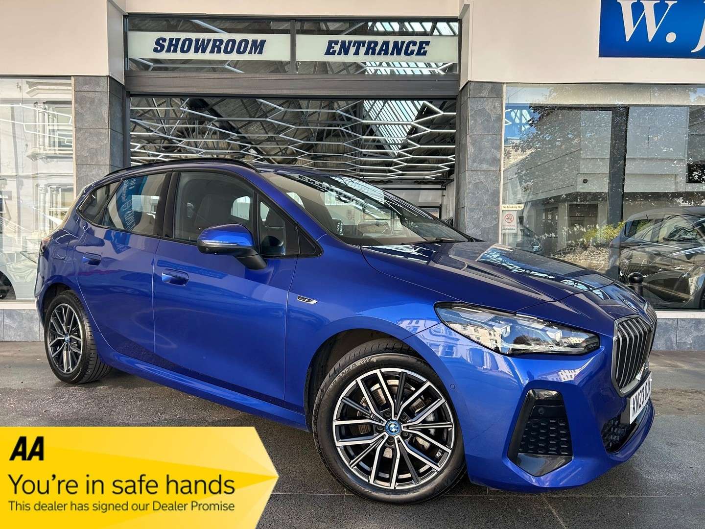 A 2023 BMW 2 SERIES ACTIVE TOURER 1.5 225xe 16.3kWh M Sport MPV Petrol Plug-in Hybrid DCT 4WD Euro 6 (s/s) (245 ps) 5dr A 2023 BMW 2 SERIES ACTIVE TOURER 1.5 225xe 16.3kWh M Sport MPV Petrol Plug-in Hybrid DCT 4WD Euro 6 (s/s) (245 ps) 5dr