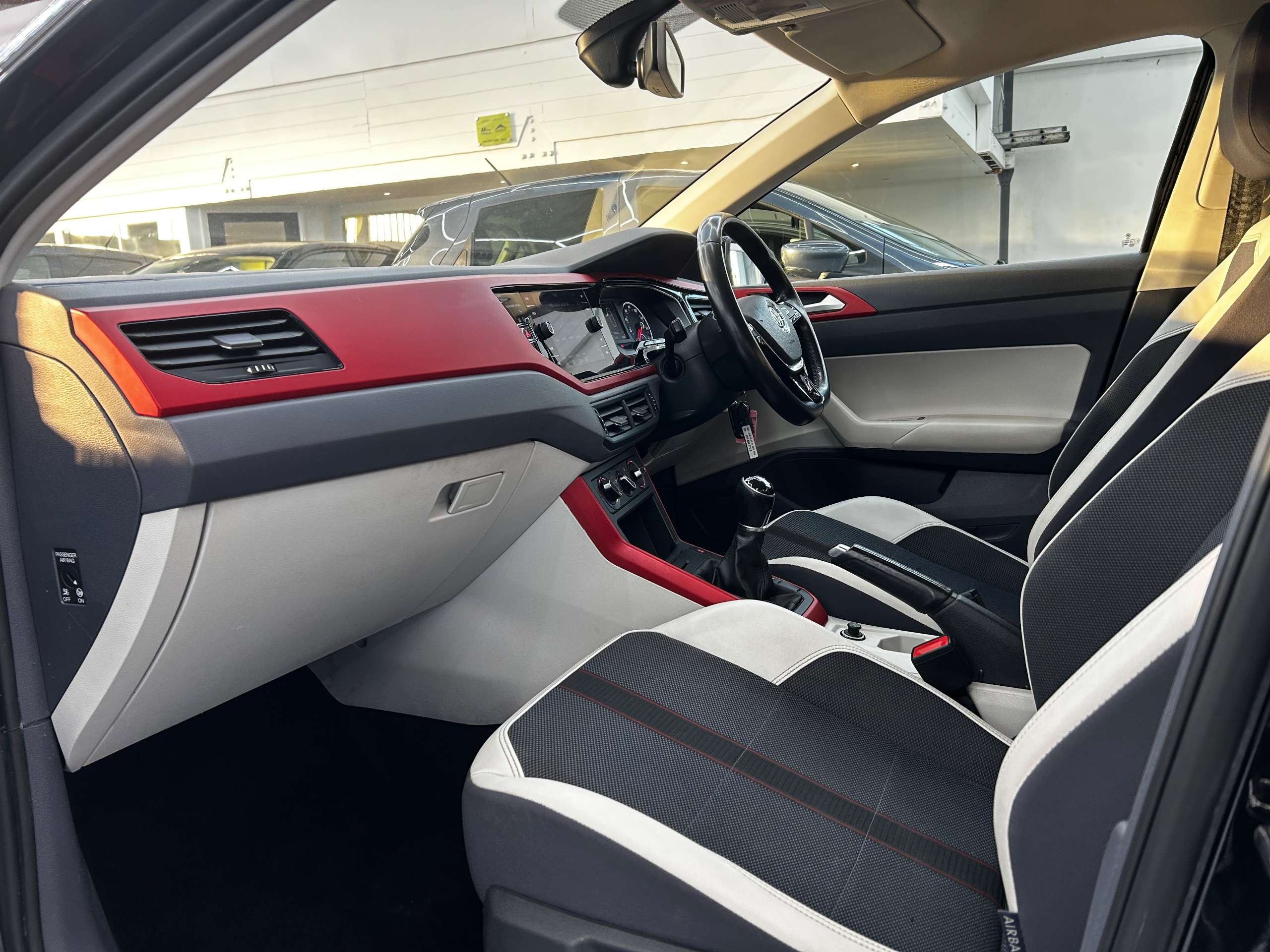 2018 VOLKSWAGEN POLO 2018 VOLKSWAGEN POLO