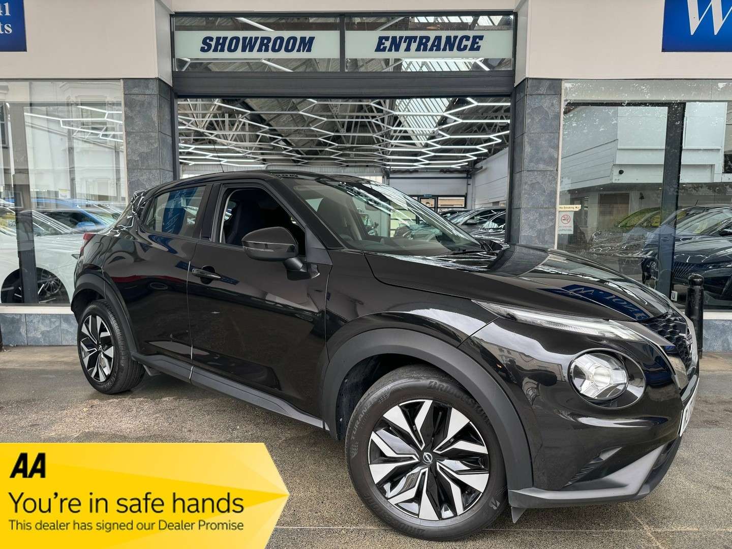 A 2022 NISSAN JUKE 1.0 DIG-T Acenta SUV Petrol DCT Auto Euro 6 (s/s) (114 ps) 5dr A 2022 NISSAN JUKE 1.0 DIG-T Acenta SUV Petrol DCT Auto Euro 6 (s/s) (114 ps) 5dr