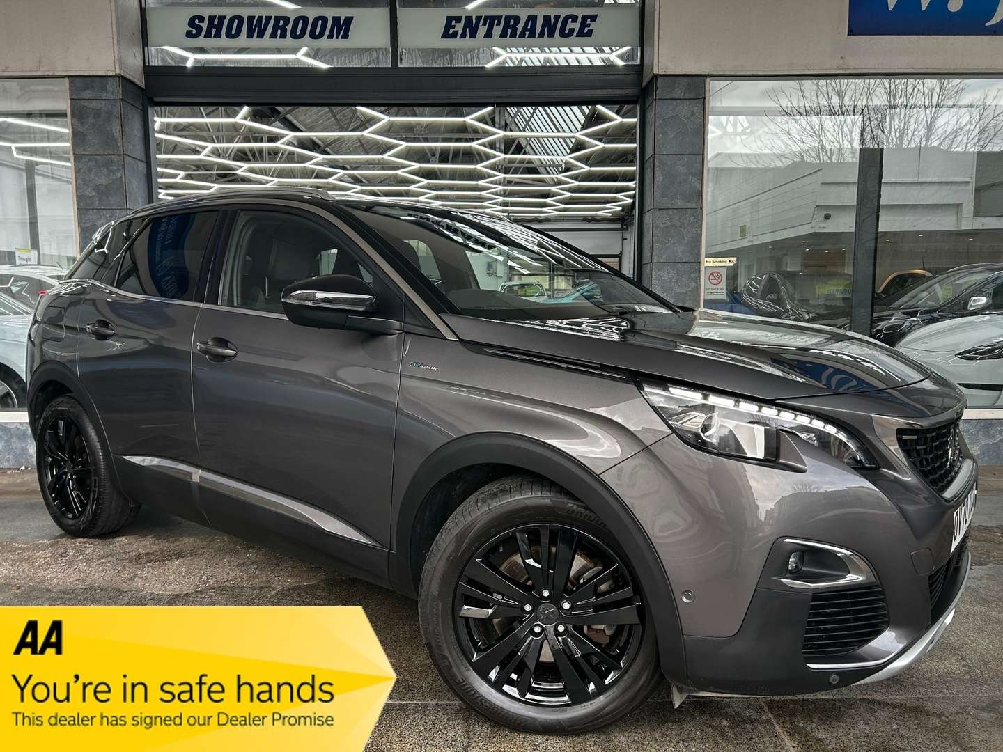 A 2020 PEUGEOT 3008 1.6 13.2kWh GT Line SUV Petrol Plug-in Hybrid e-EAT Euro 6 (s/s) (225 ps) 5dr A 2020 PEUGEOT 3008 1.6 13.2kWh GT Line SUV Petrol Plug-in Hybrid e-EAT Euro 6 (s/s) (225 ps) 5dr