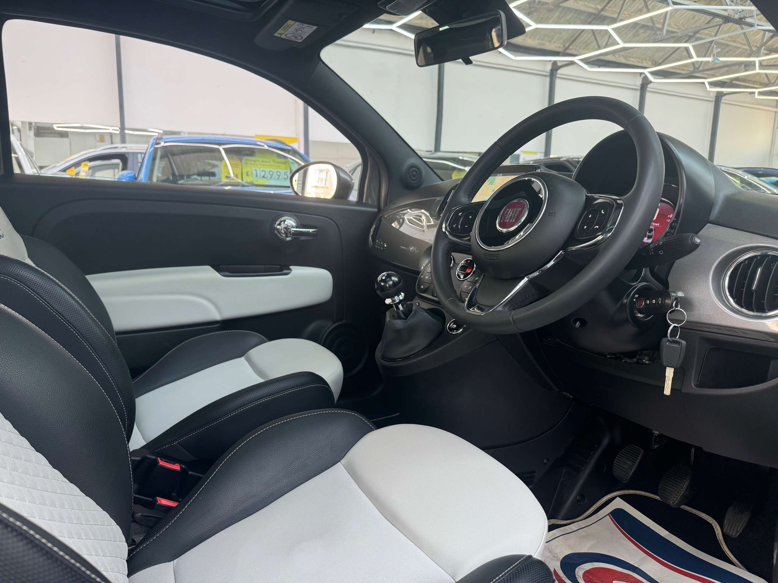 2022 FIAT 500 2022 FIAT 500