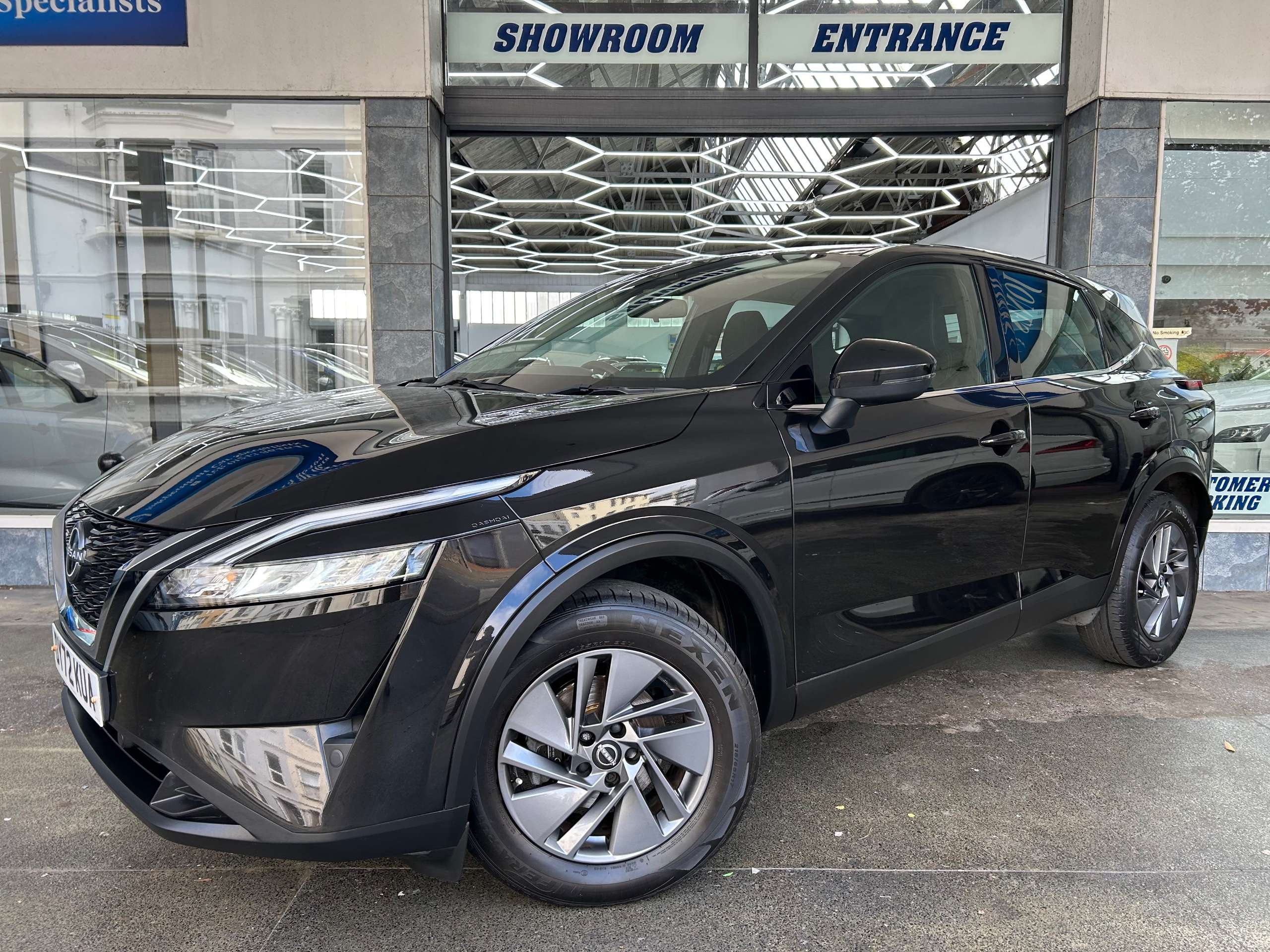 A 2022 NISSAN QASHQAI 1.3 DIG-T MHEV Acenta Premium SUV Petrol Hybrid Manual Euro 6 (s/s) (140 ps) 5dr A 2022 NISSAN QASHQAI 1.3 DIG-T MHEV Acenta Premium SUV Petrol Hybrid Manual Euro 6 (s/s) (140 ps) 5dr