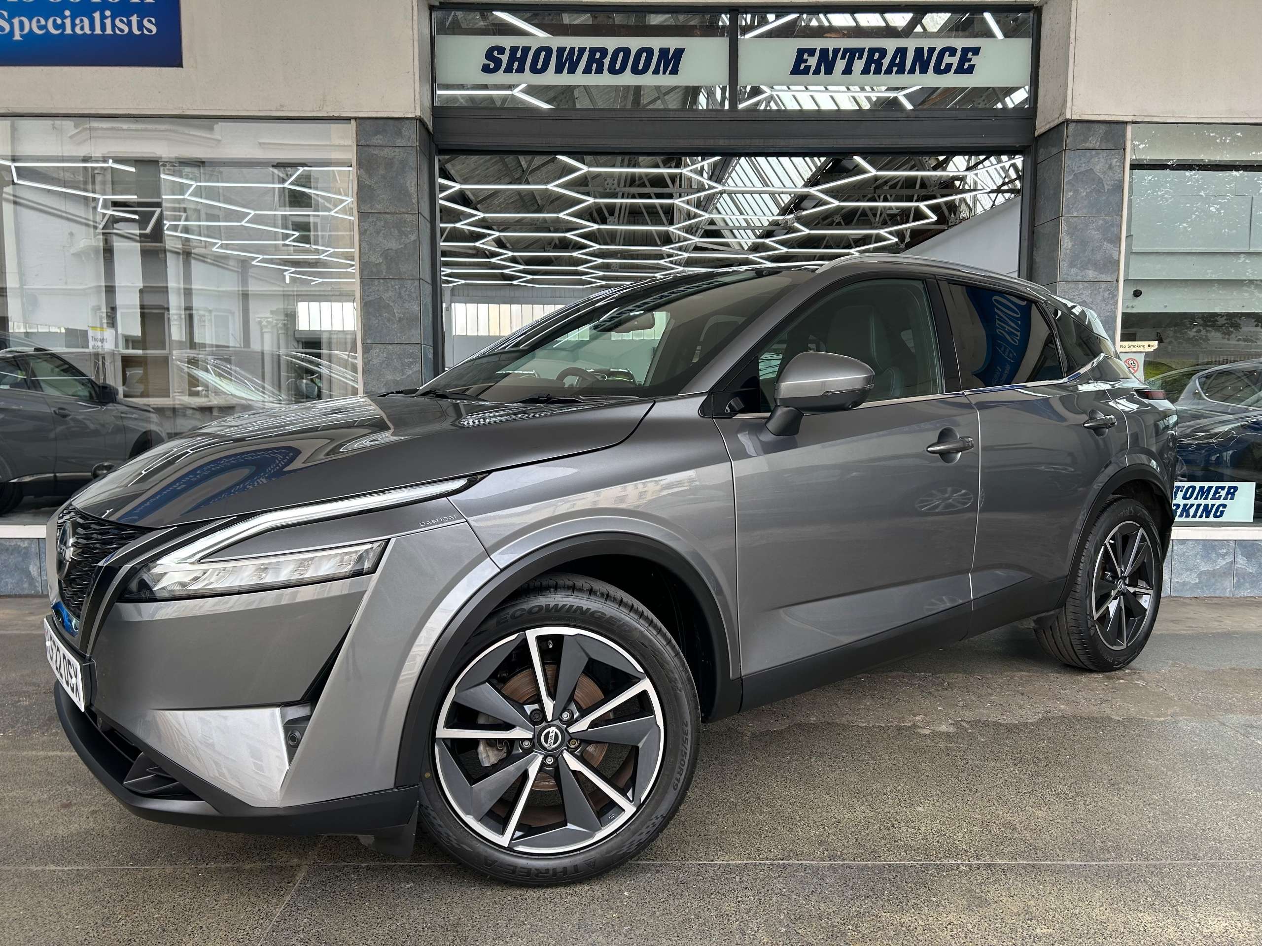 A 2022 NISSAN QASHQAI 1.3 DIG-T MHEV Tekna SUV Petrol Hybrid Manual Euro 6 (s/s) (140 ps) 5dr A 2022 NISSAN QASHQAI 1.3 DIG-T MHEV Tekna SUV Petrol Hybrid Manual Euro 6 (s/s) (140 ps) 5dr