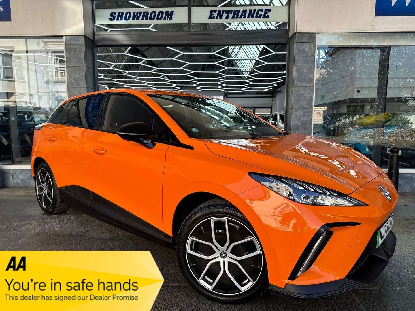 A 2023 MG MG4 64kWh Trophy Long Range Hatchback Electric Auto (203 ps) 5dr A 2023 MG MG4 64kWh Trophy Long Range Hatchback Electric Auto (203 ps) 5dr