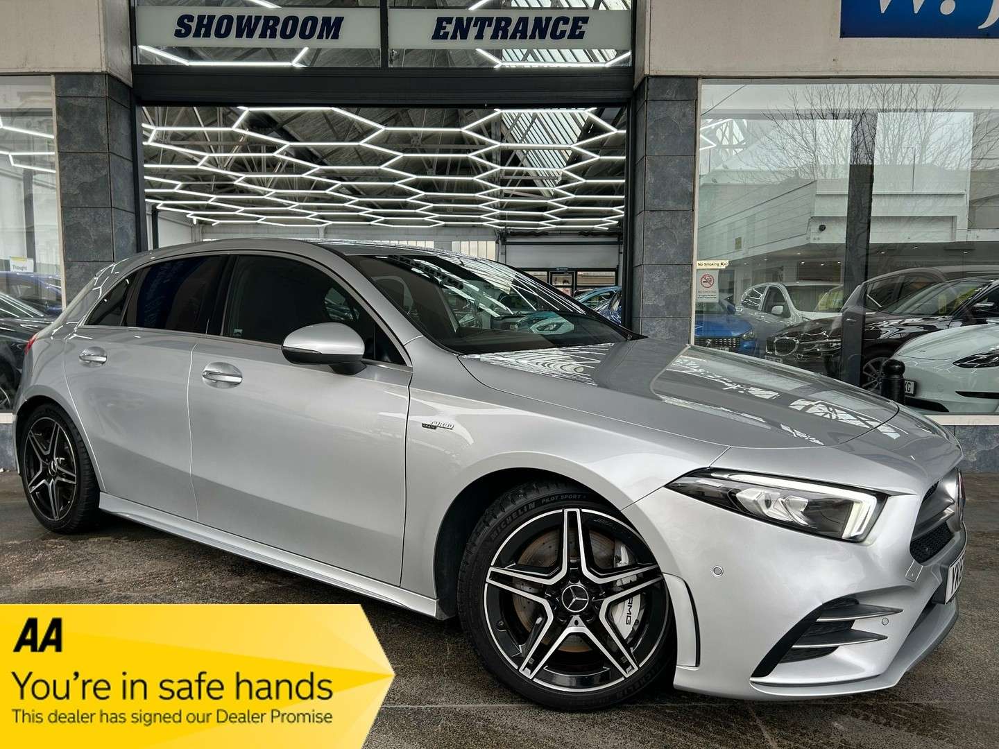 A 2019 MERCEDES-BENZ A CLASS 2.0 A35 AMG (Premium) Hatchback Petrol SpdS DCT 4MATIC Euro 6 (s/s) (306 ps) 5dr A 2019 MERCEDES-BENZ A CLASS 2.0 A35 AMG (Premium) Hatchback Petrol SpdS DCT 4MATIC Euro 6 (s/s) (306 ps) 5dr