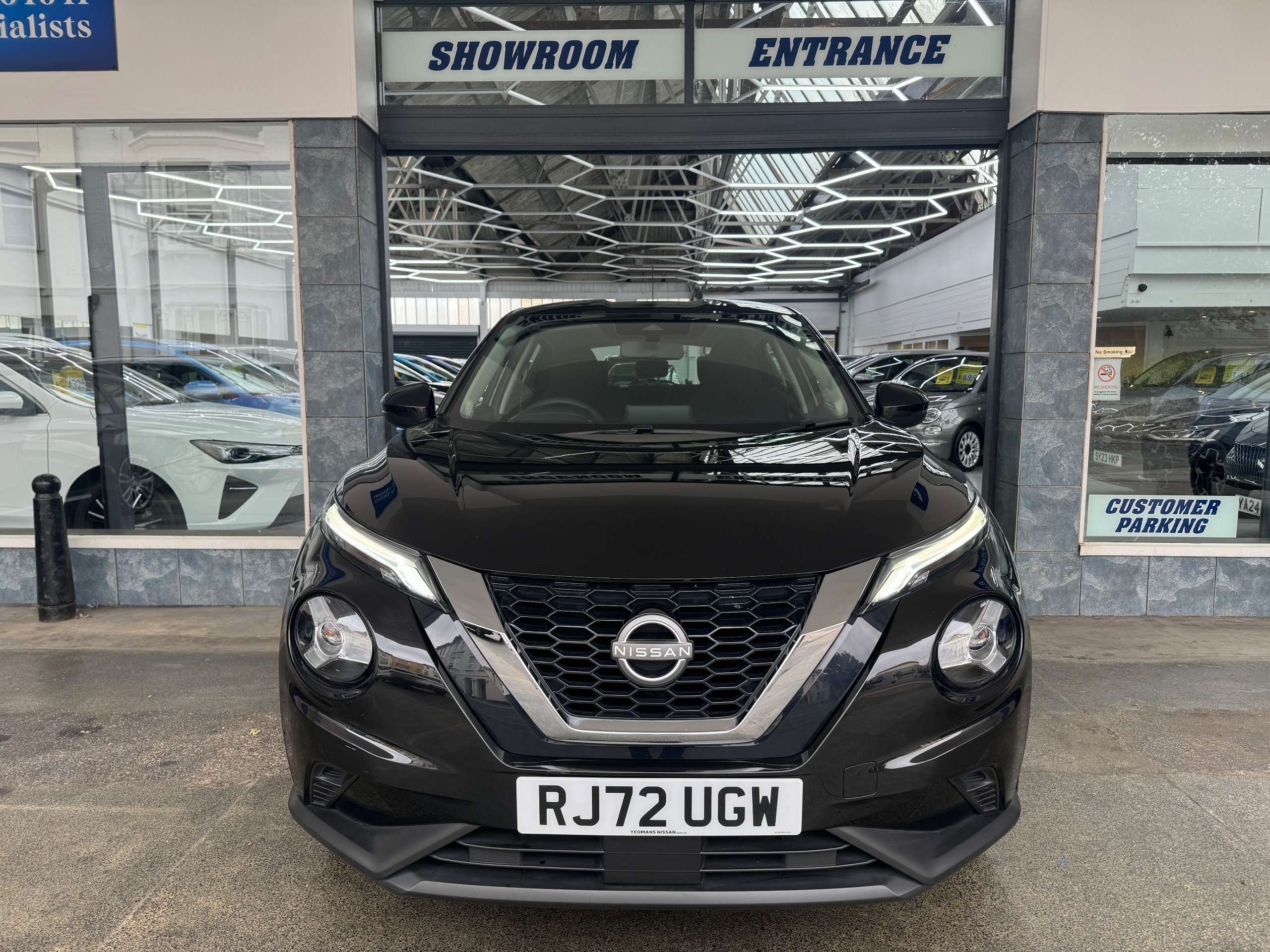 A 2022 NISSAN JUKE 1.0 DIG-T Acenta SUV Petrol DCT Auto Euro 6 (s/s) (114 ps) 5dr A 2022 NISSAN JUKE 1.0 DIG-T Acenta SUV Petrol DCT Auto Euro 6 (s/s) (114 ps) 5dr