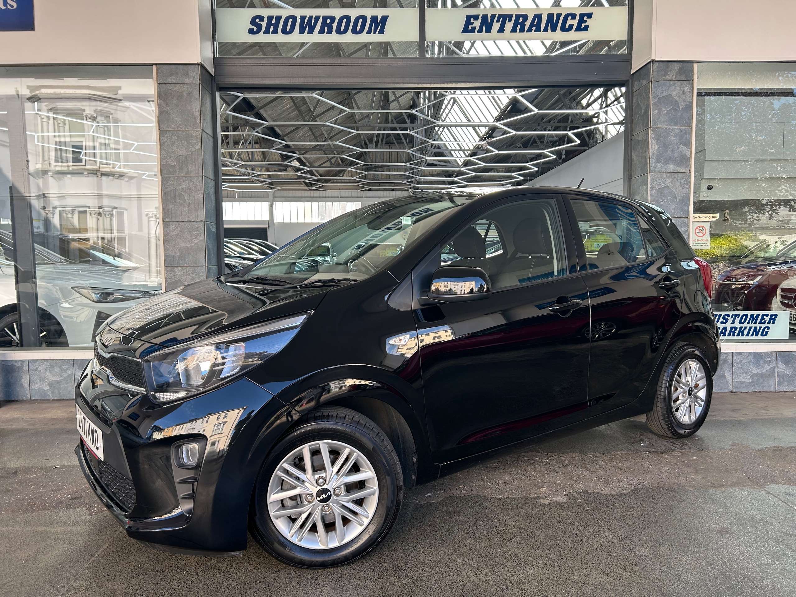 A 2021 KIA PICANTO 1.0 DPi 2 Hatchback Petrol AMT Euro 6 (s/s) (66 bhp) 5dr A 2021 KIA PICANTO 1.0 DPi 2 Hatchback Petrol AMT Euro 6 (s/s) (66 bhp) 5dr