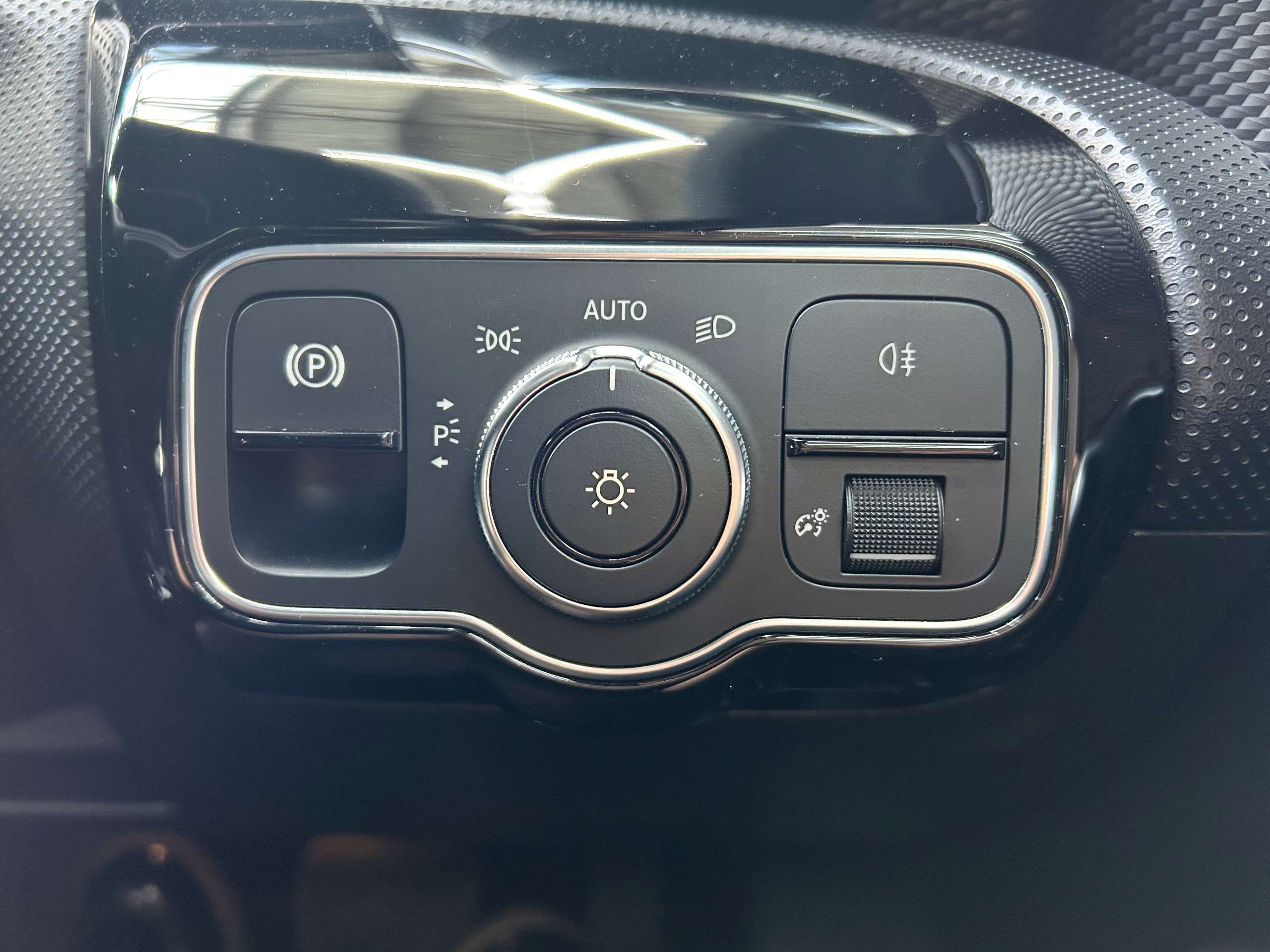2018 MERCEDES-BENZ A CLASS 2018 MERCEDES-BENZ A CLASS