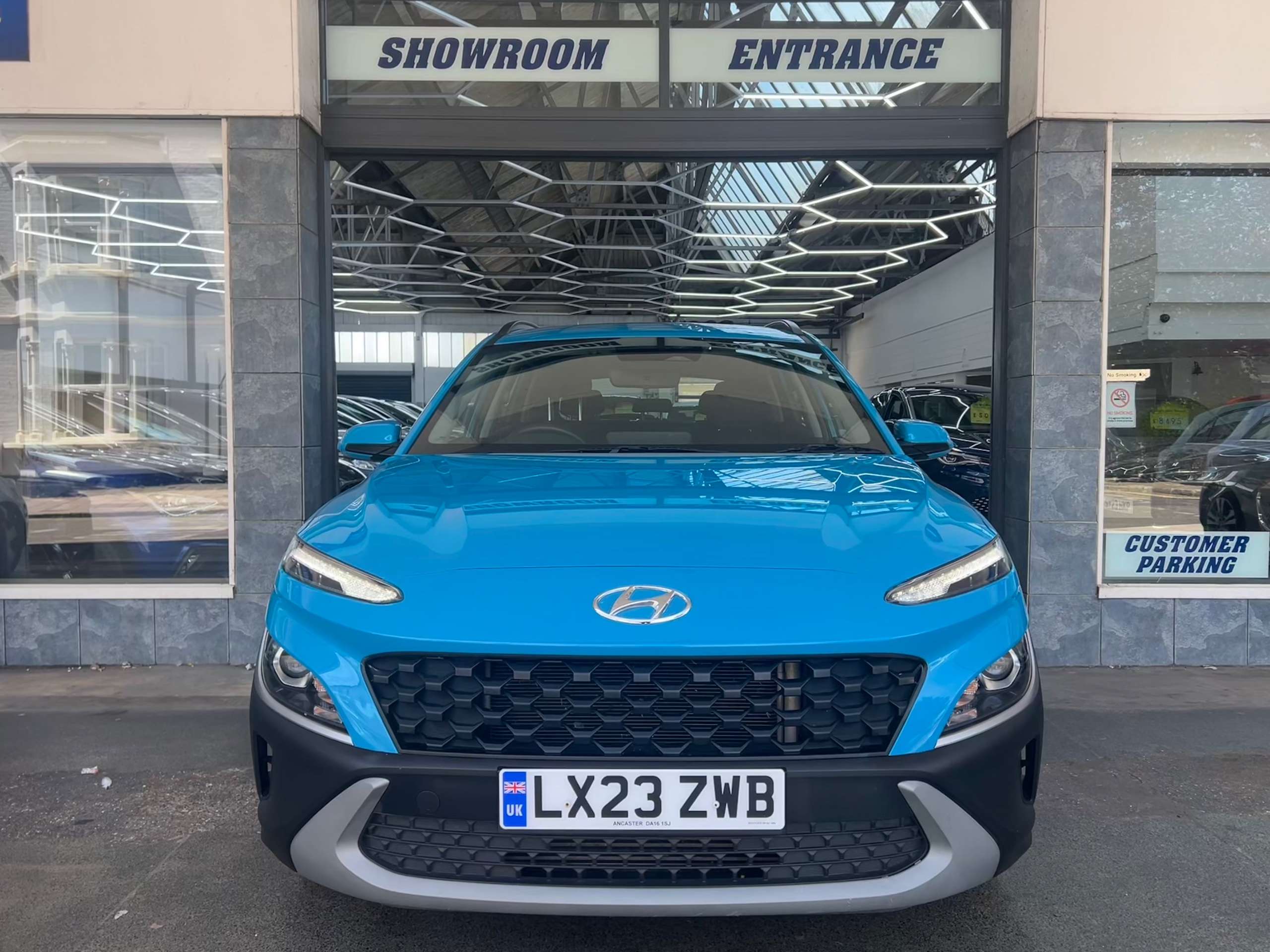 A 2023 HYUNDAI KONA 1.0 T-GDi MHEV SE Connect SUV Petrol Hybrid Manual Euro 6 (s/s) (120 ps) 5dr A 2023 HYUNDAI KONA 1.0 T-GDi MHEV SE Connect SUV Petrol Hybrid Manual Euro 6 (s/s) (120 ps) 5dr