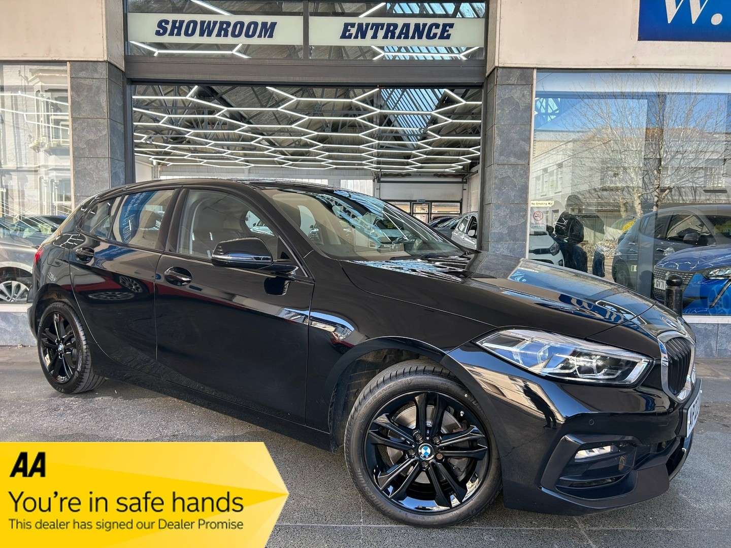 A 2022 BMW 1 SERIES 1.5 118i Sport (LCP) Hatchback Petrol DCT Euro 6 (s/s) (136 ps) 5dr A 2022 BMW 1 SERIES 1.5 118i Sport (LCP) Hatchback Petrol DCT Euro 6 (s/s) (136 ps) 5dr